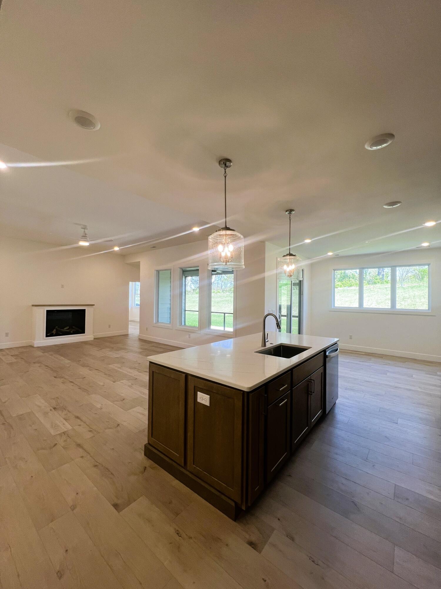 808 Napa Ct Property Photo 4
