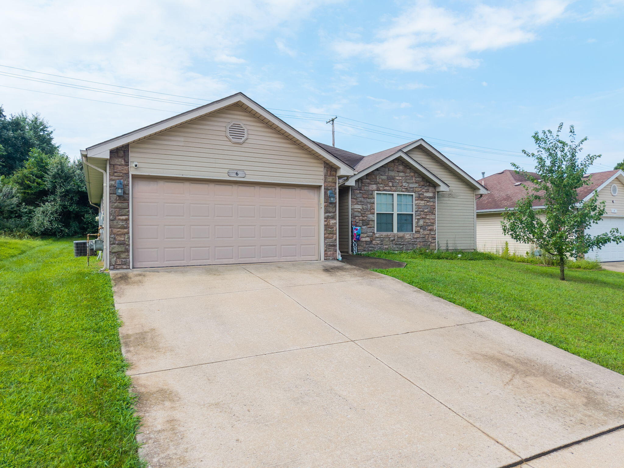 6 Amazon Dr Property Photo 5