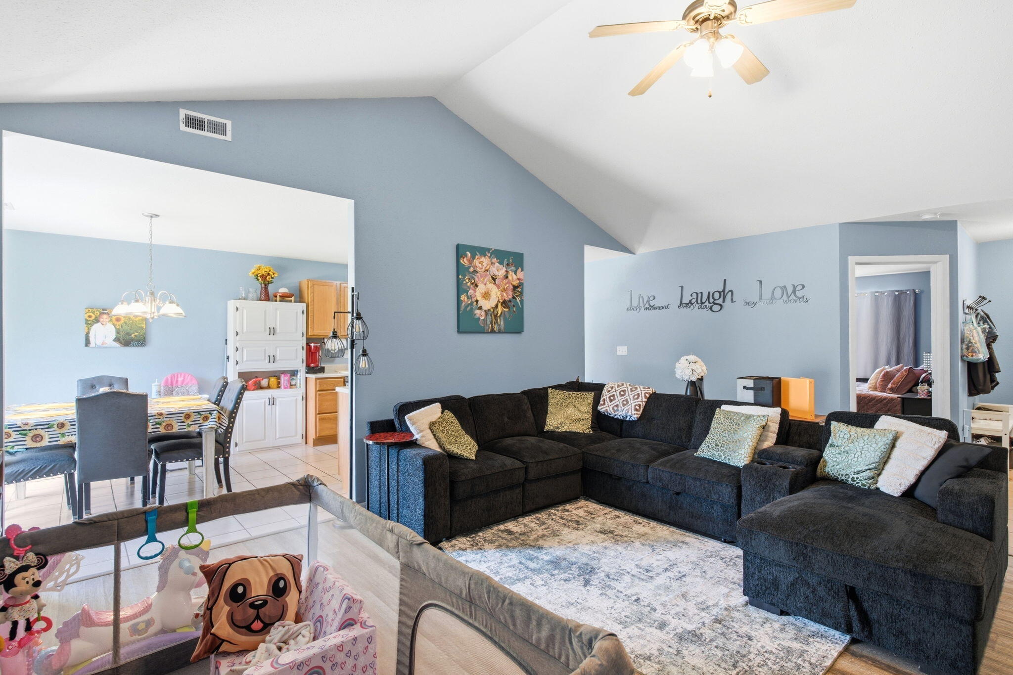 6 Amazon Dr Property Photo 10