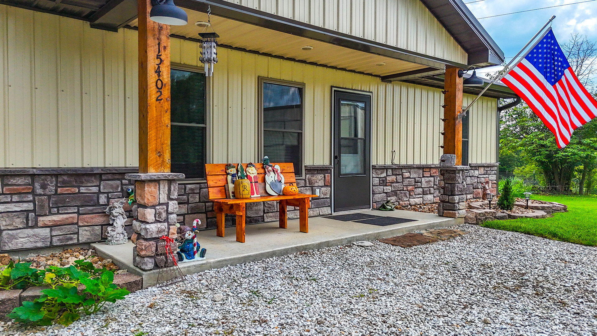 15402 State Highway B Property Photo 2