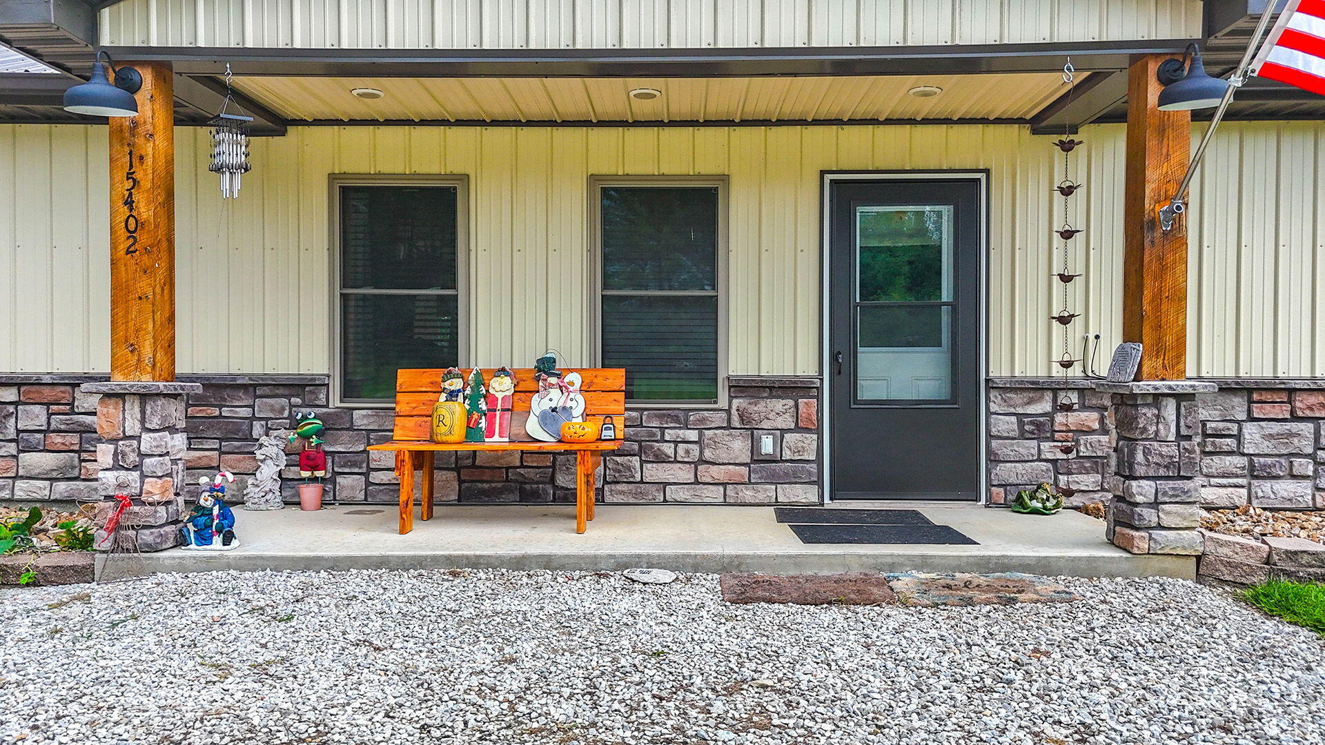 15402 State Highway B Property Photo 3