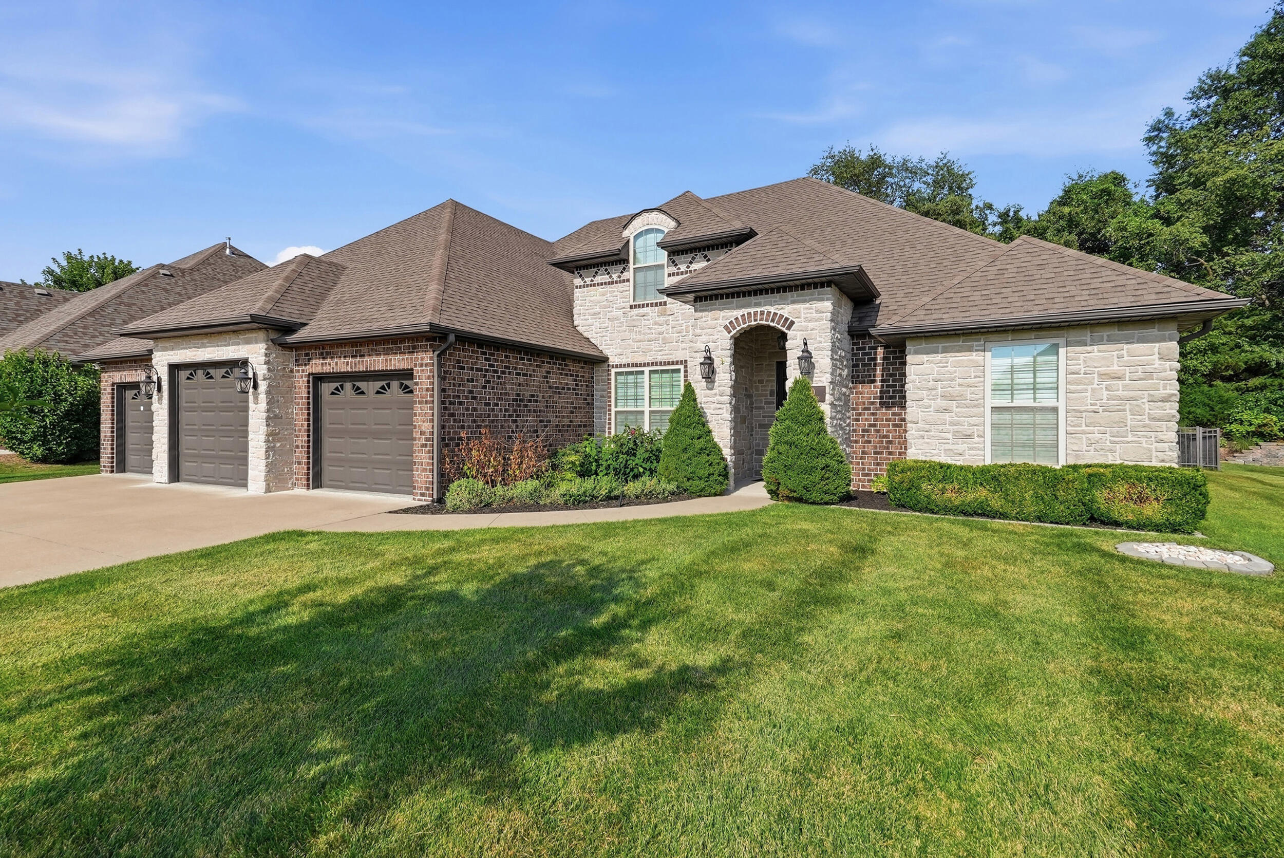 4210 Granite Springs Dr Property Photo 2