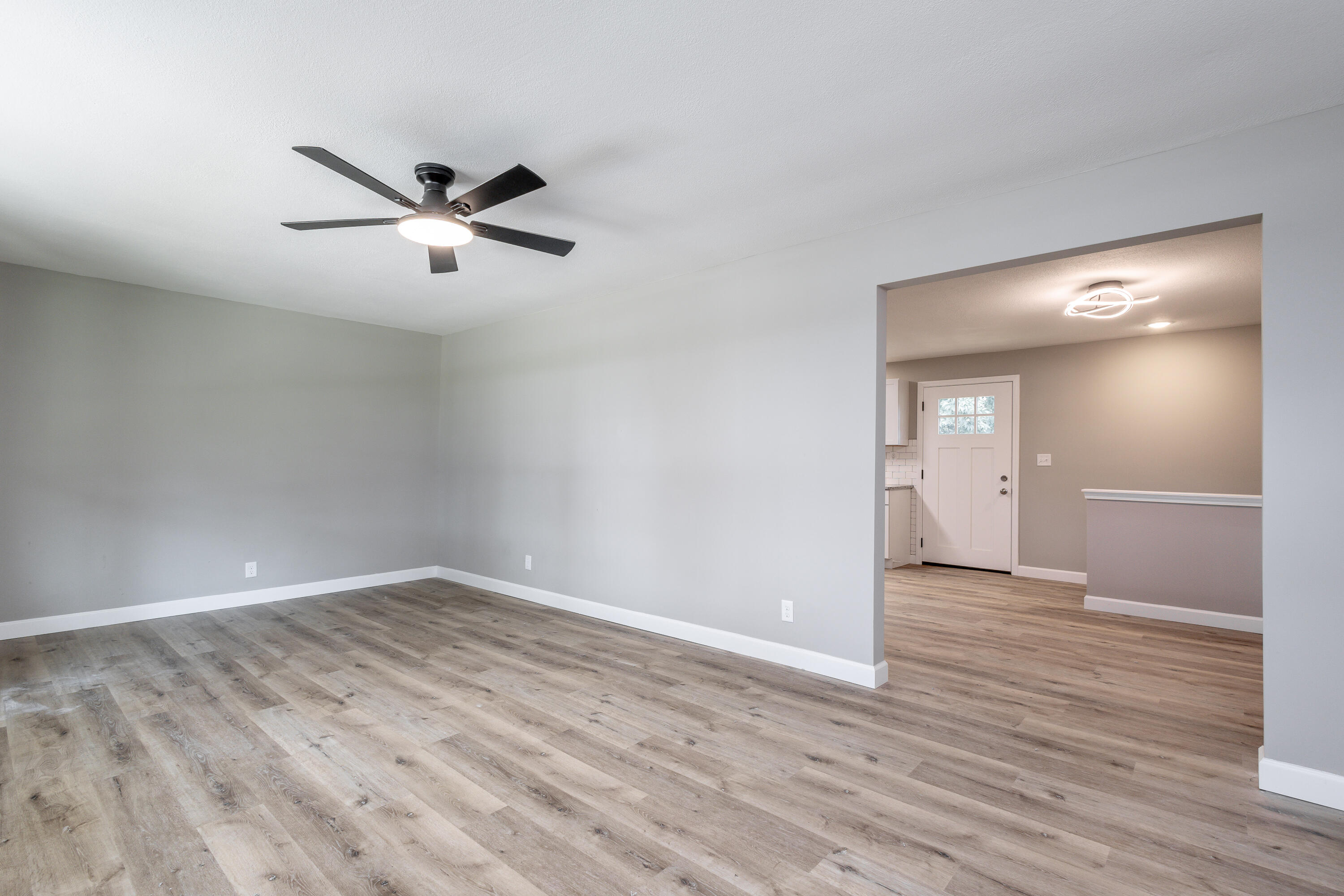 25 E Poplar Hill Dr Property Photo 11