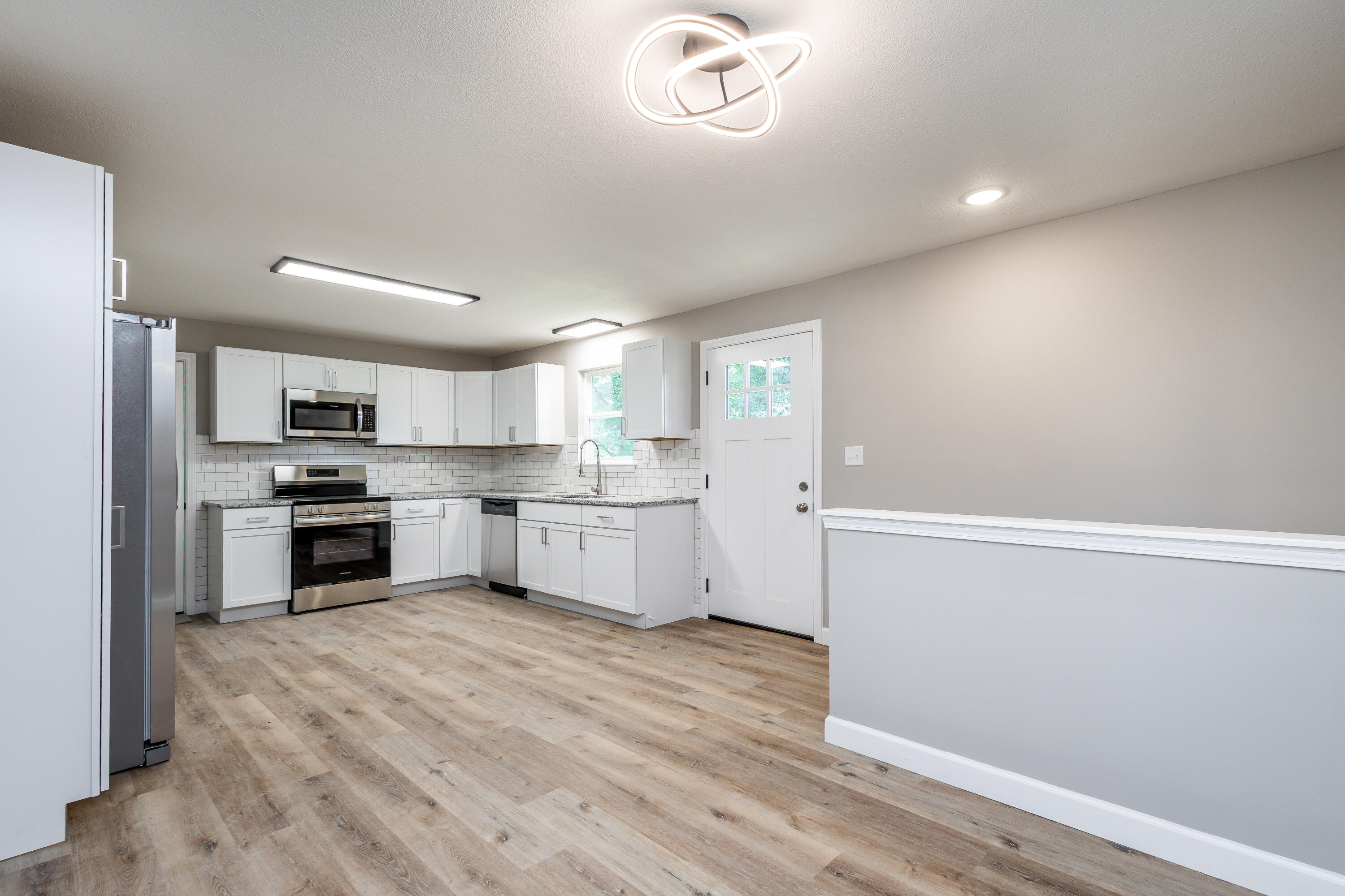 25 E Poplar Hill Dr Property Photo 13