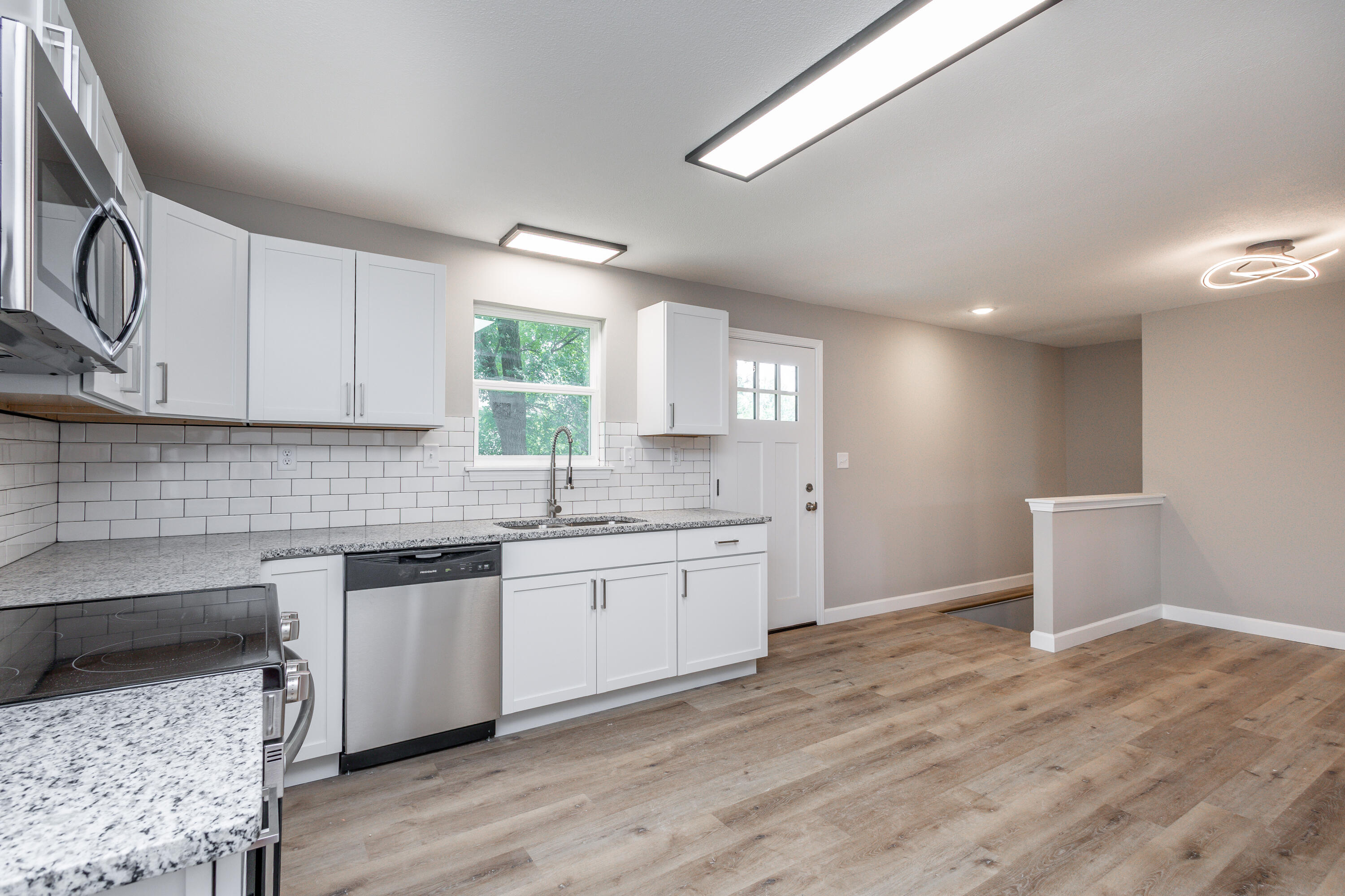 25 E Poplar Hill Dr Property Photo 15