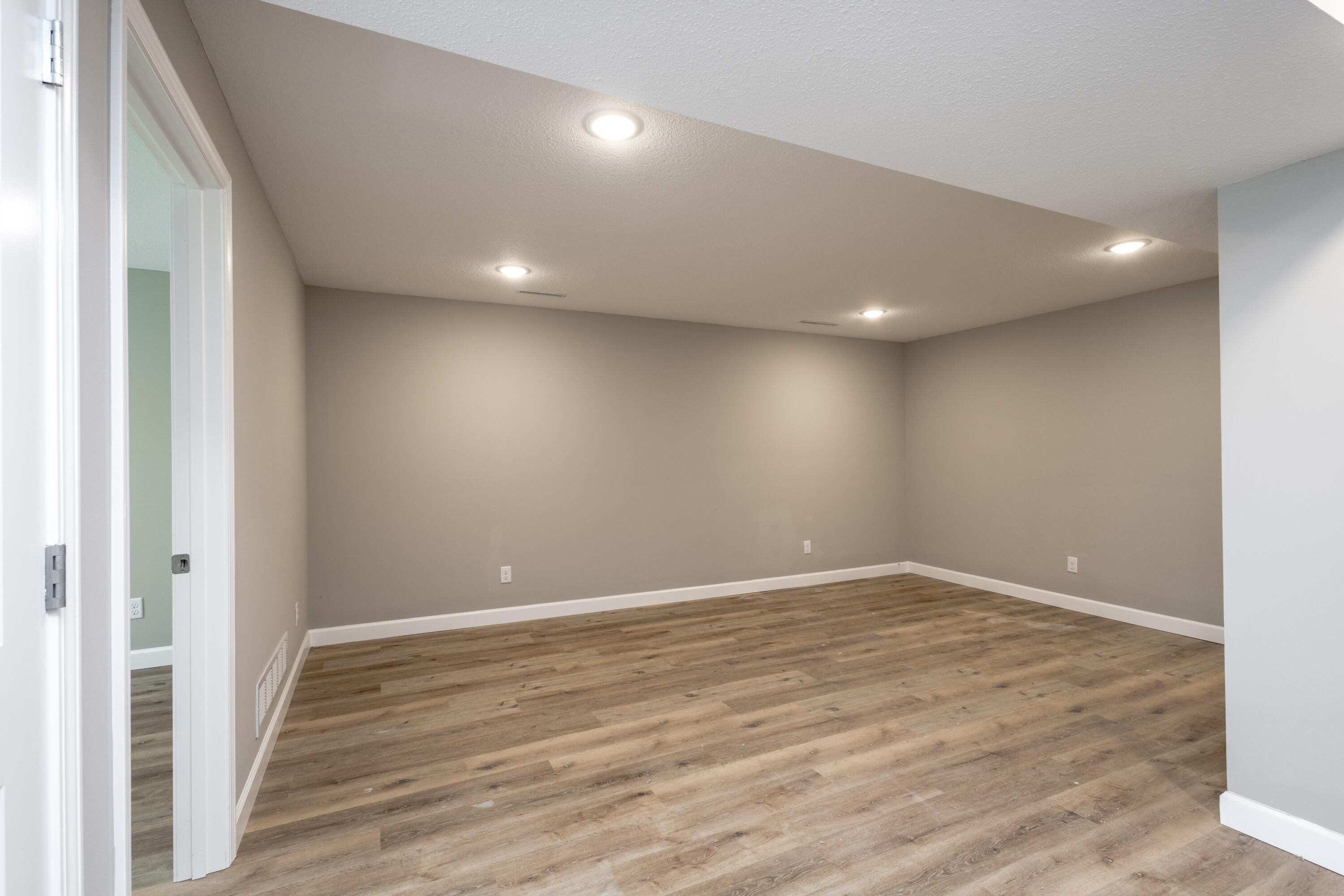 25 E Poplar Hill Dr Property Photo 31