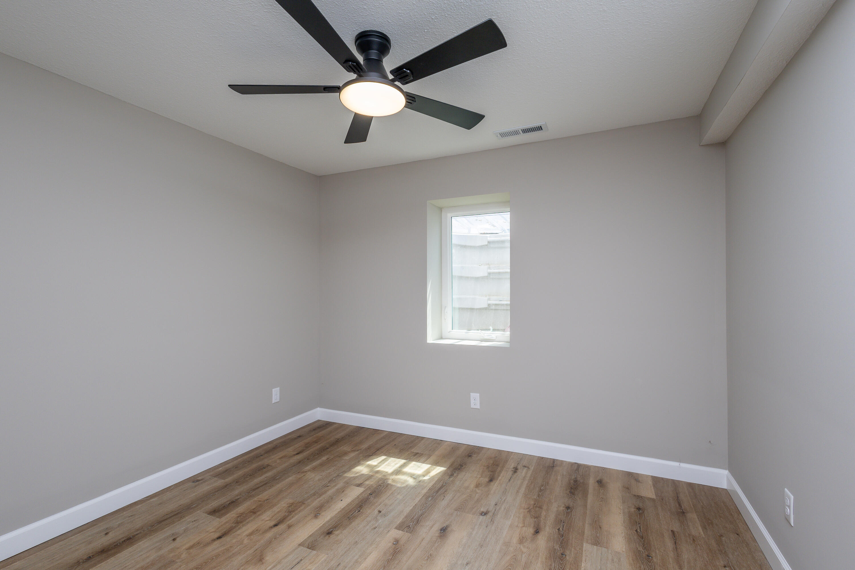 25 E Poplar Hill Dr Property Photo 38