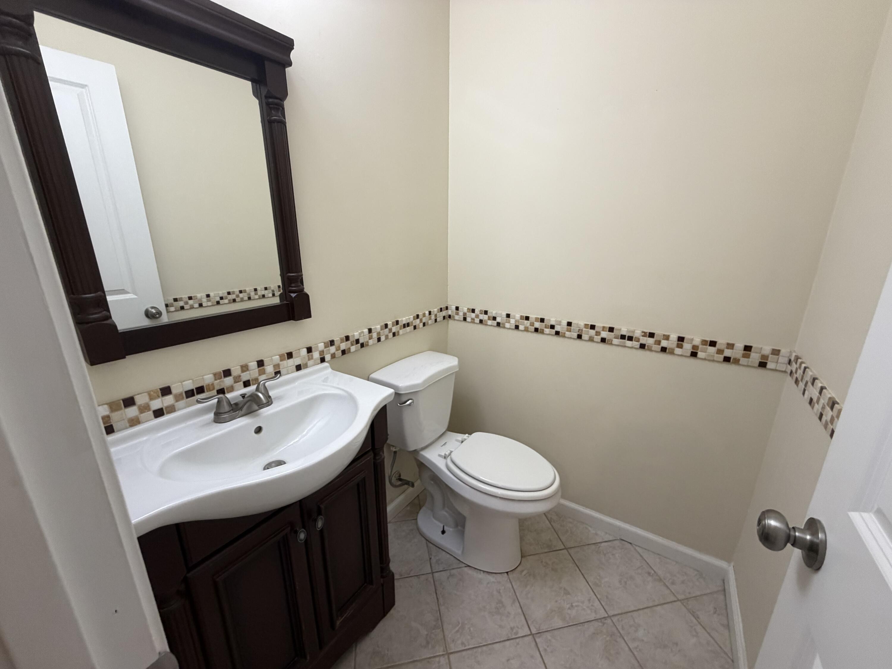 2032 Waterfront Dr D Property Photo 6