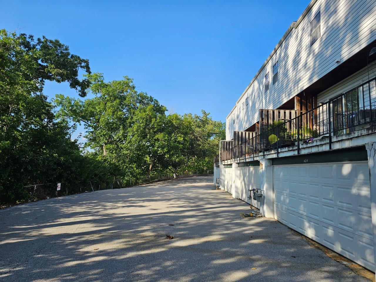 1201 Old 63 402 Property Photo 4