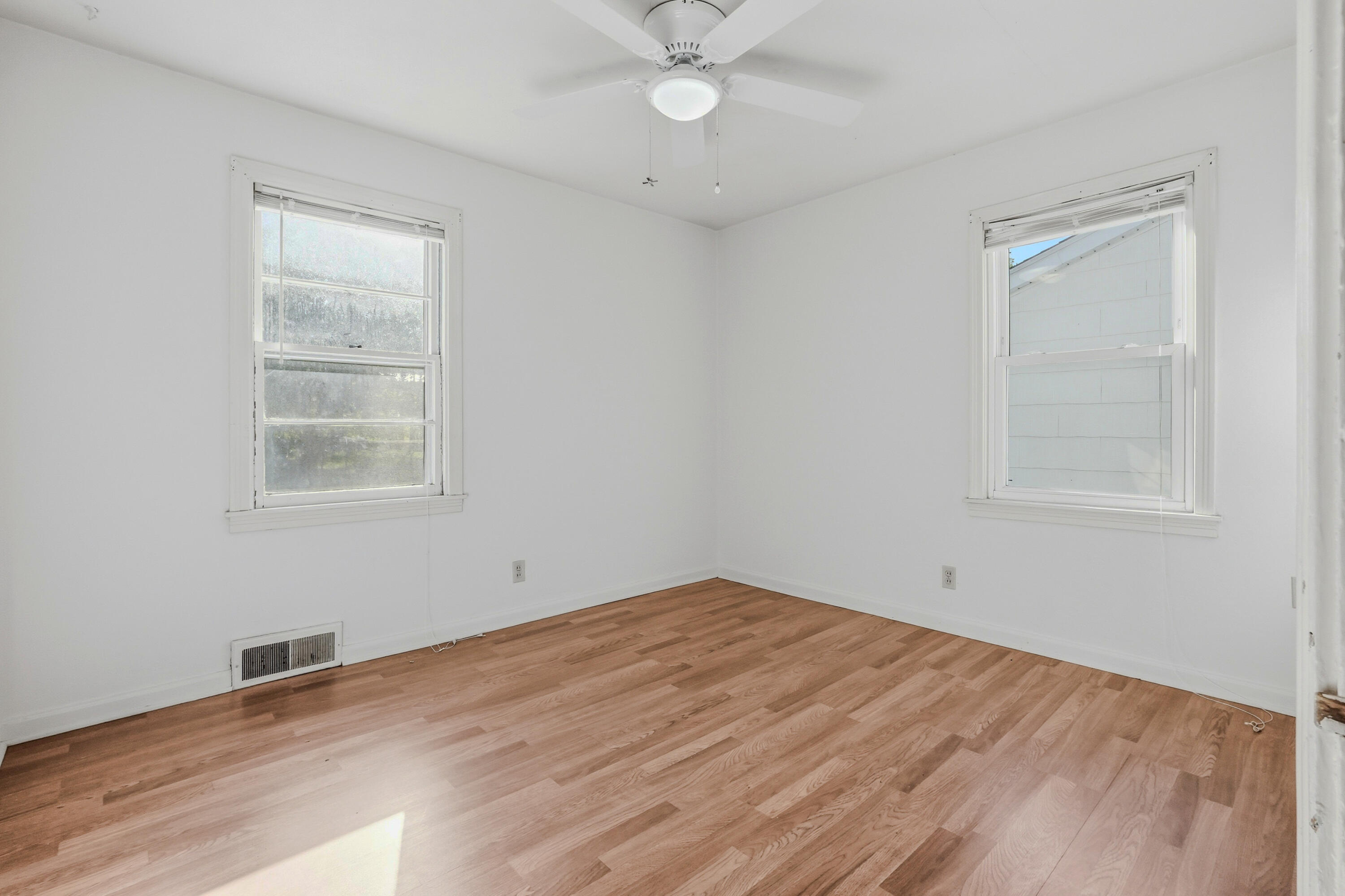 1212 3rd St Property Photo 8