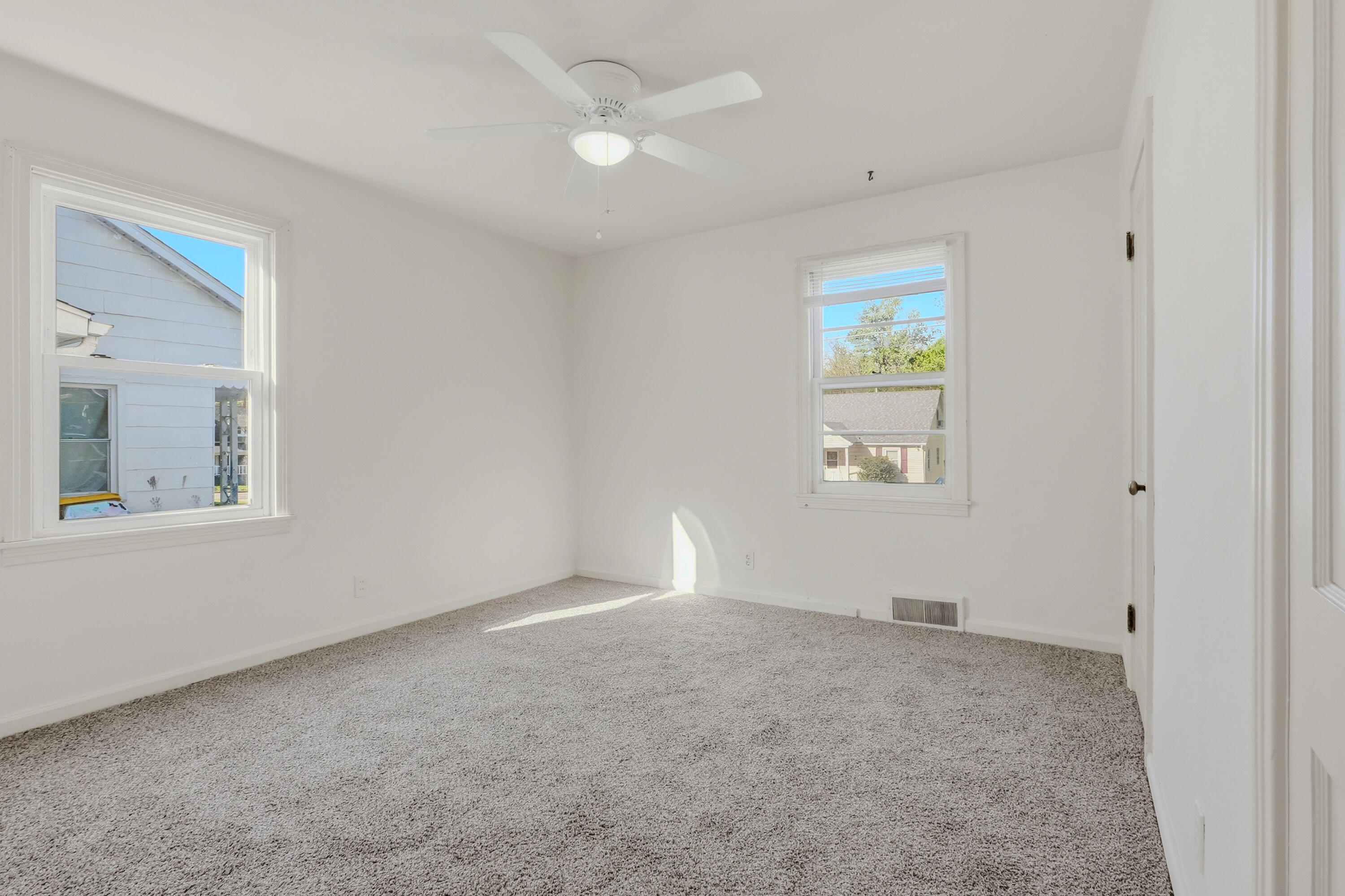 1212 3rd St Property Photo 10