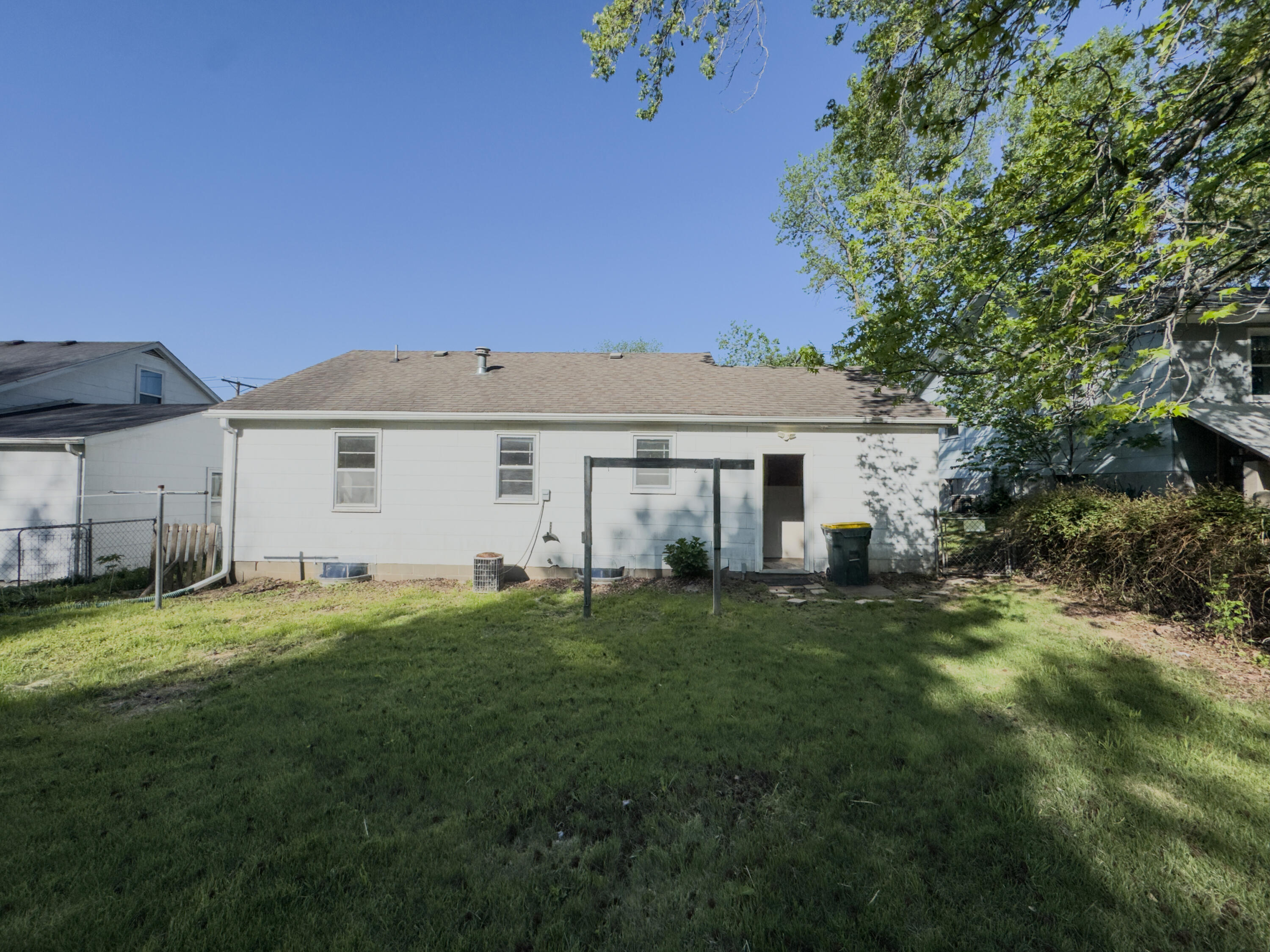 1212 3rd St Property Photo 15
