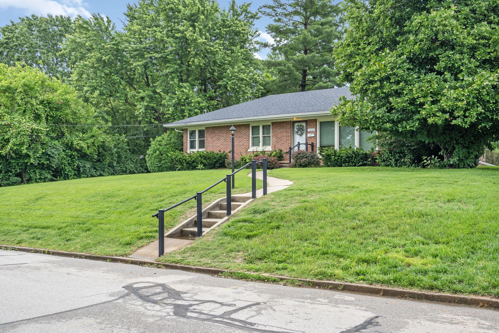 1605 Payne Dr Property Photo 1