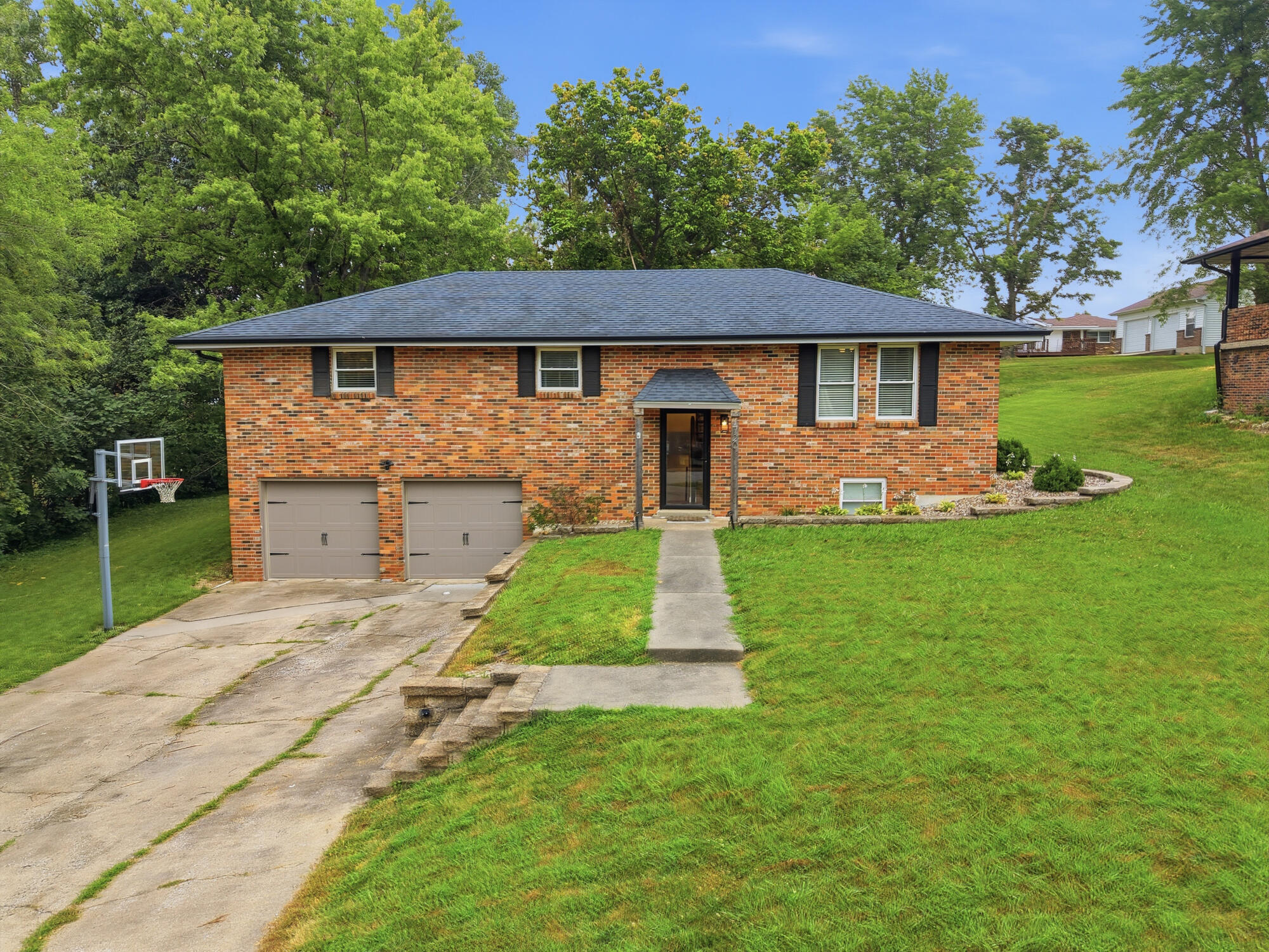 720 Kevin Dr Property Photo 1