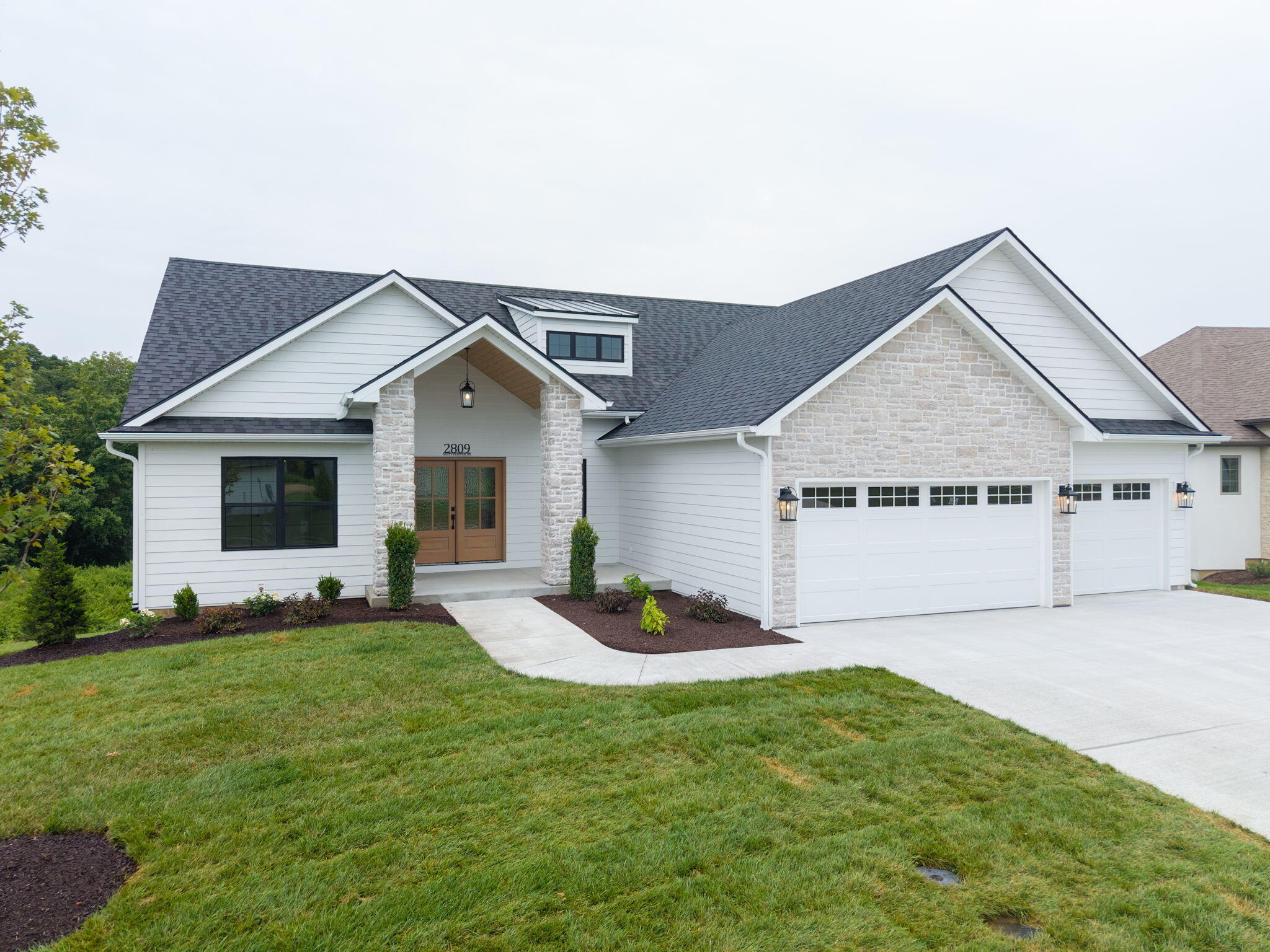 2809 Misty Flower Dr Property Photo 1