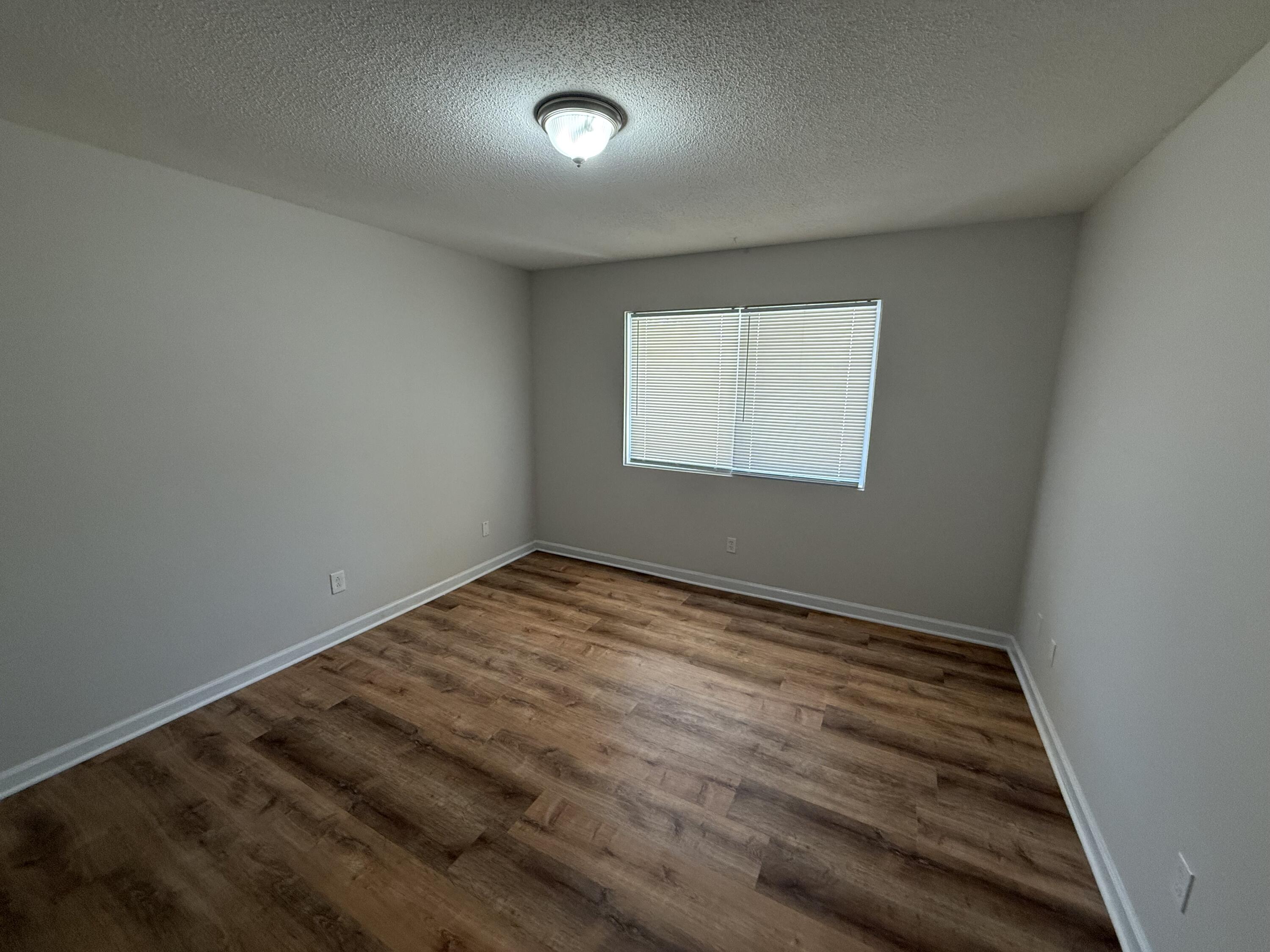 801 N Ann St 2 Property Photo 17
