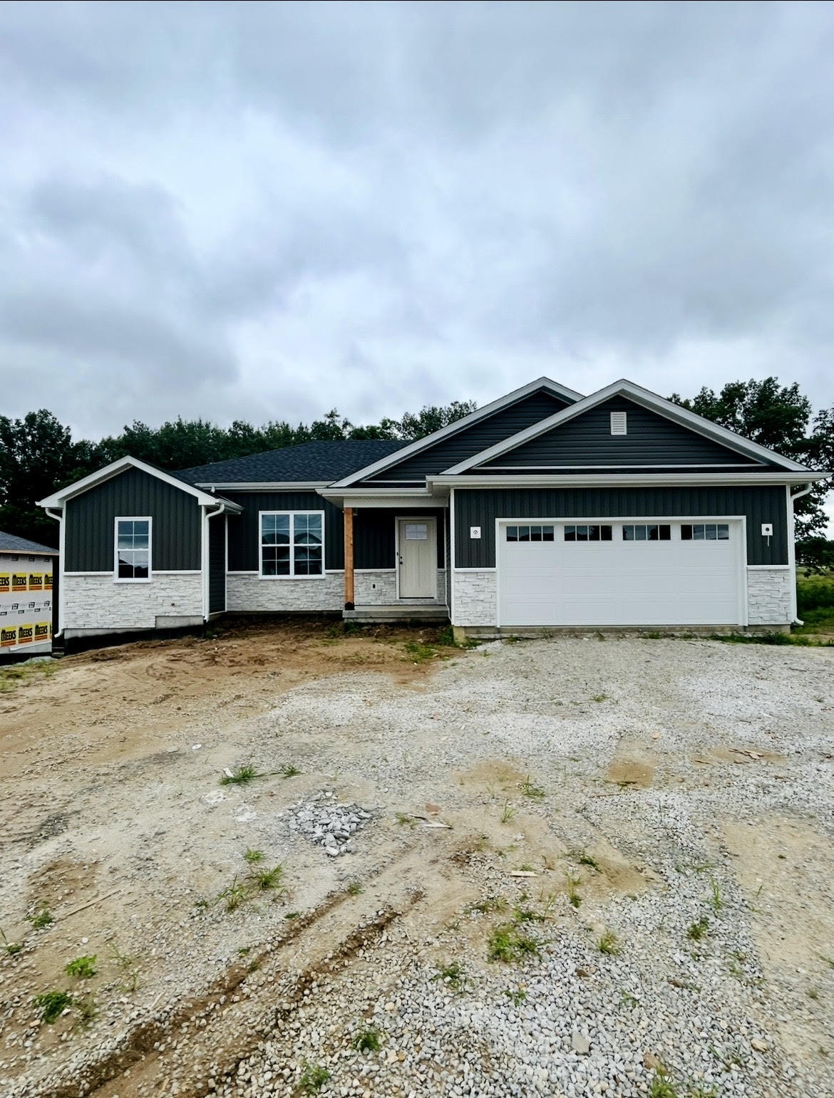 2431 Greenside Dr Property Photo 1