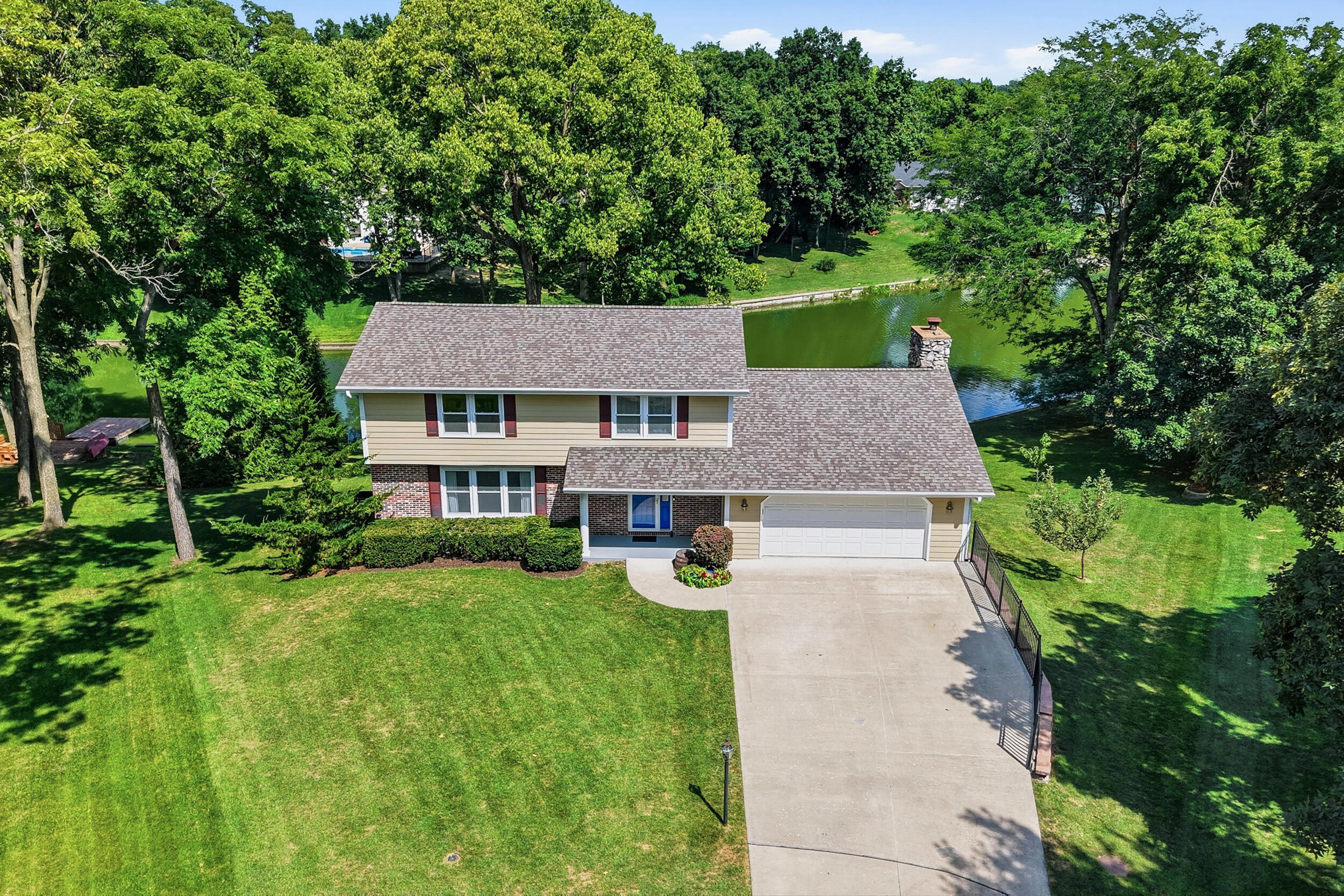 705 HOLLY GLEN CT Property Photo 1