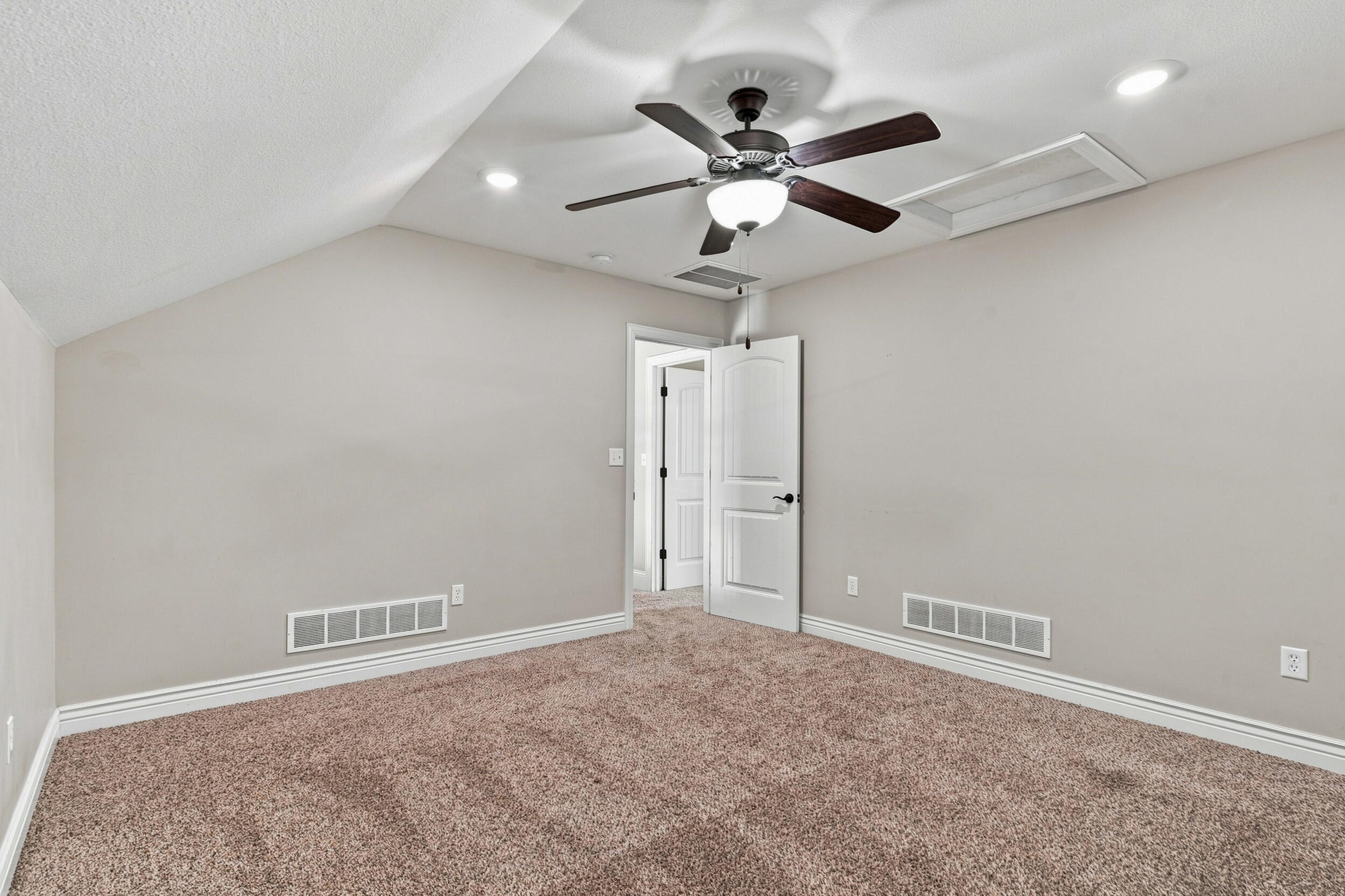4810 Annandale Ct Property Photo 31