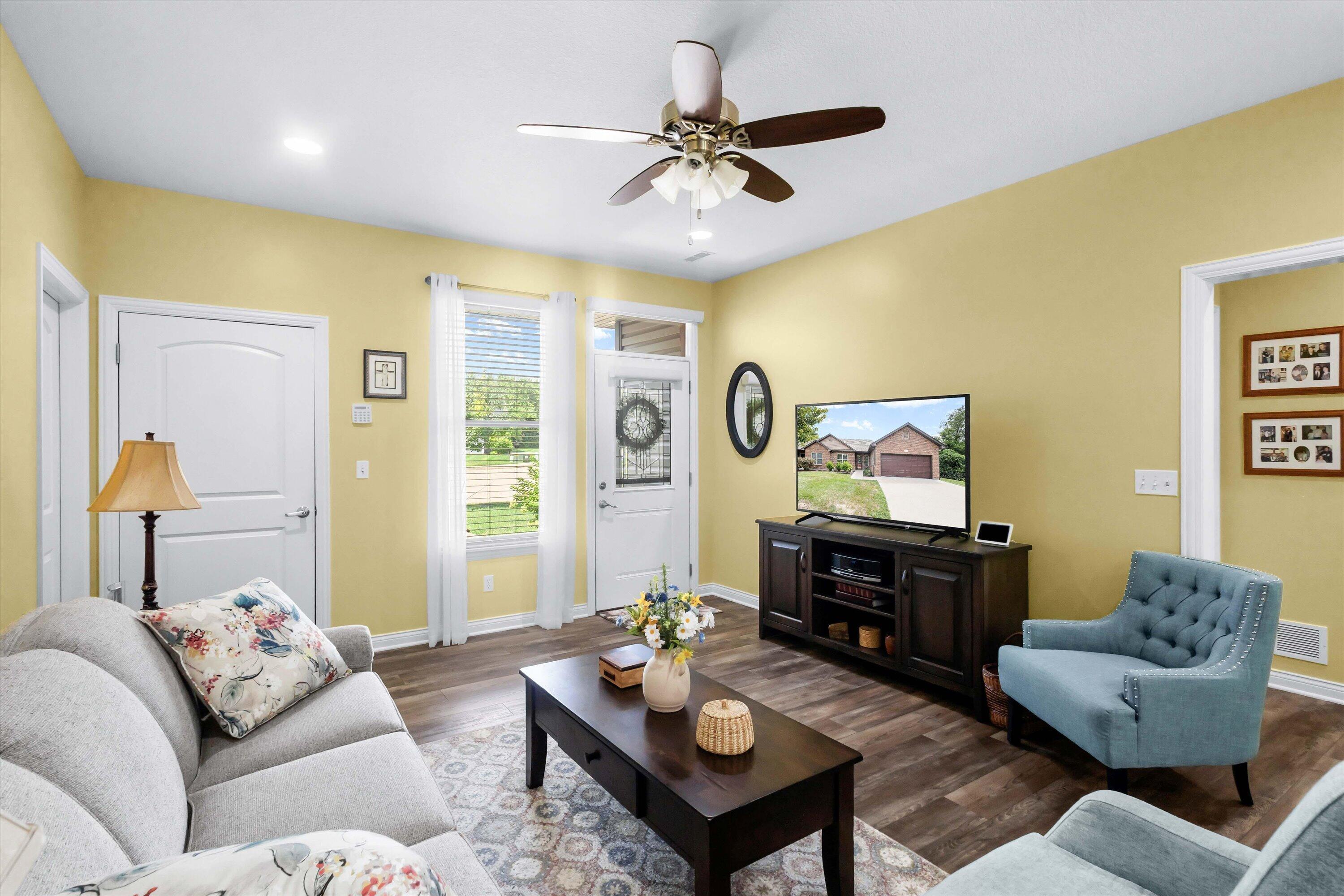 4012 Juniper Pl Property Photo 5