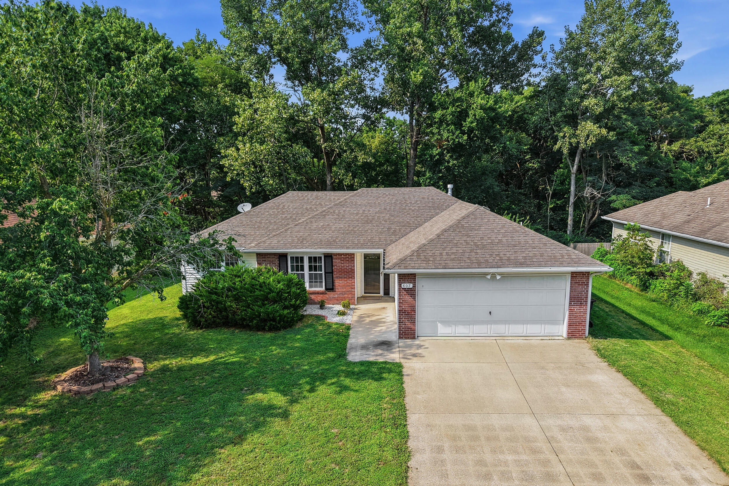 807 Norwalk Dr Property Photo 1