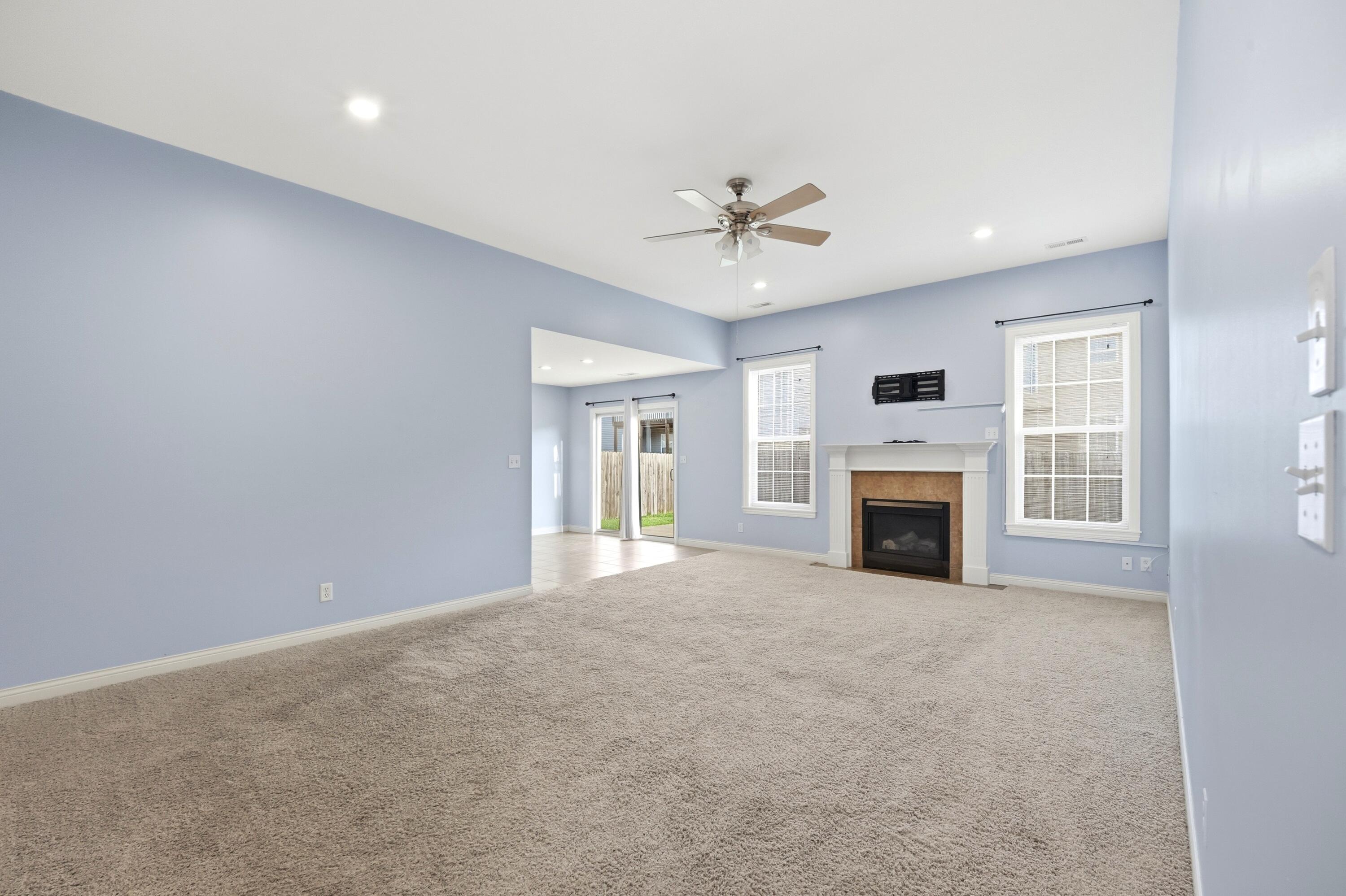 5805 Mahon Dr Property Photo 10