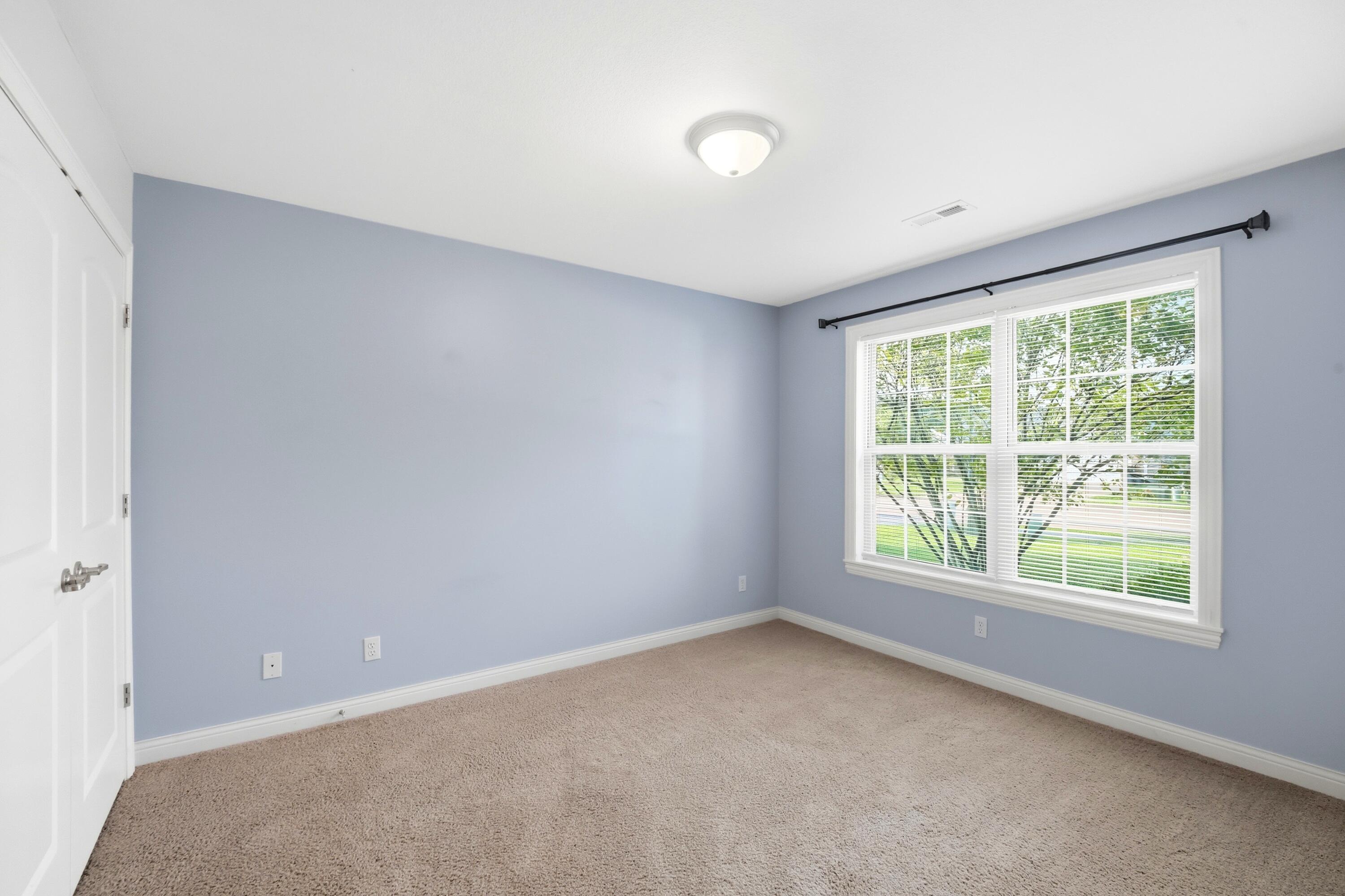 5805 Mahon Dr Property Photo 12