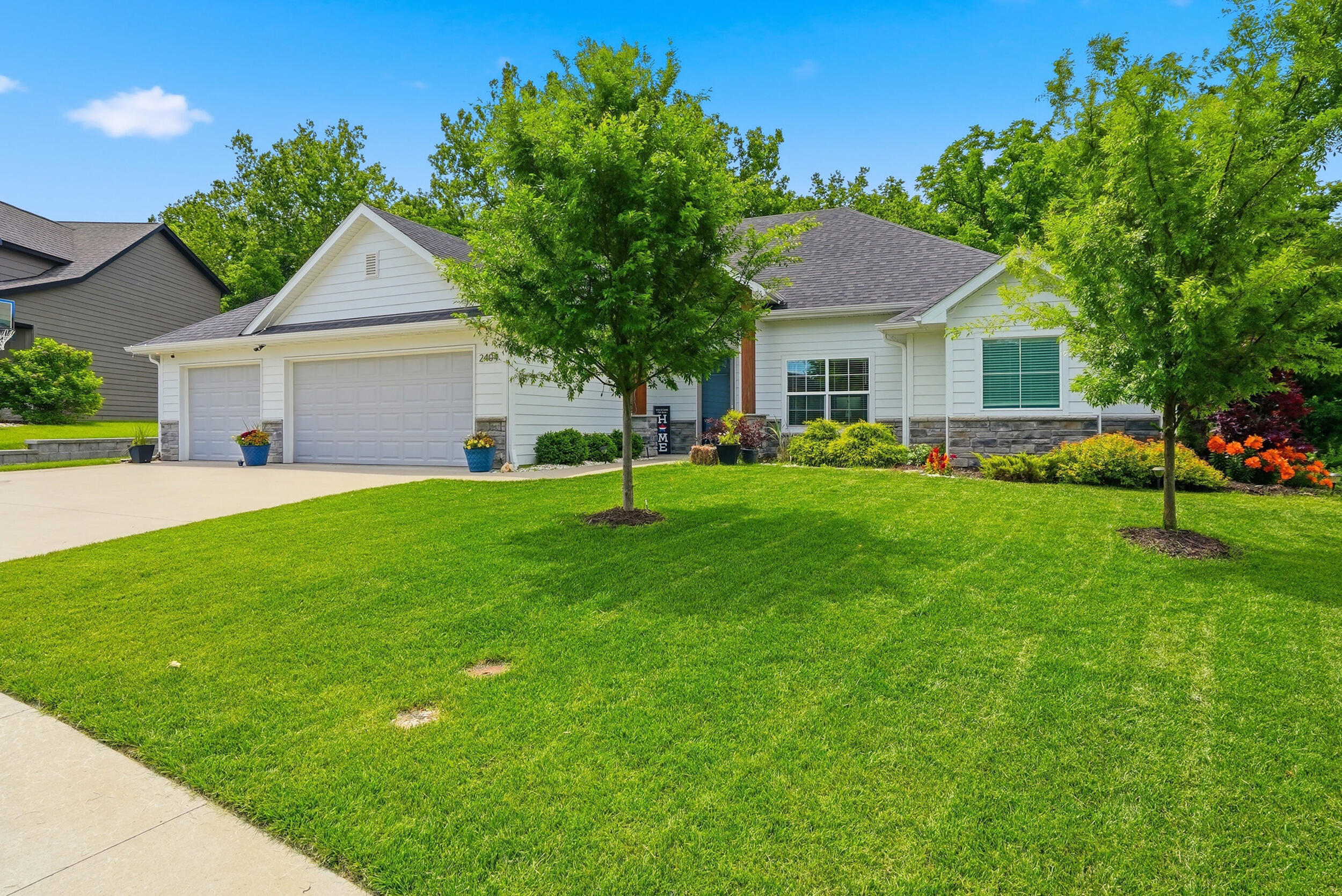 2404 Baxley Dr Property Photo 45