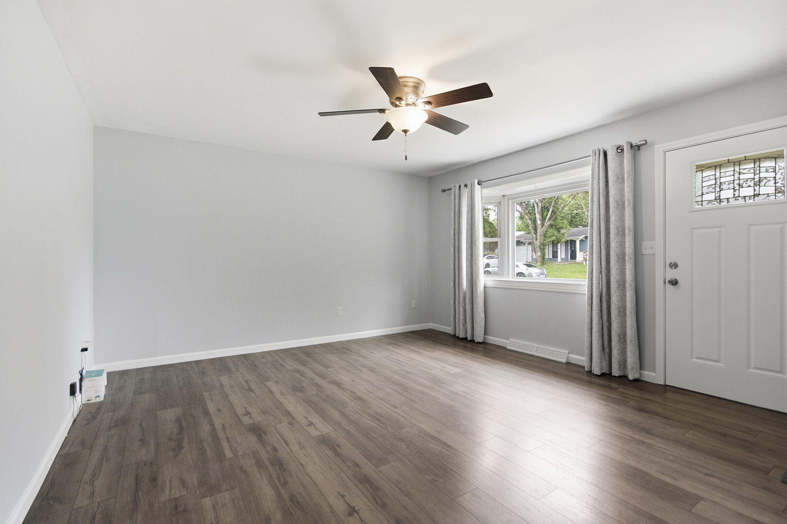 7 E Alhambra Dr Property Photo 6