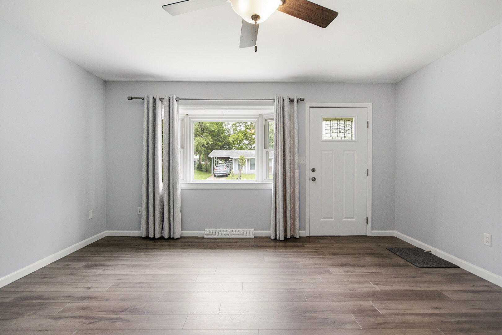 7 E Alhambra Dr Property Photo 7
