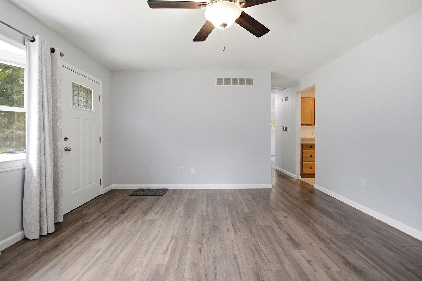 7 E Alhambra Dr Property Photo 9