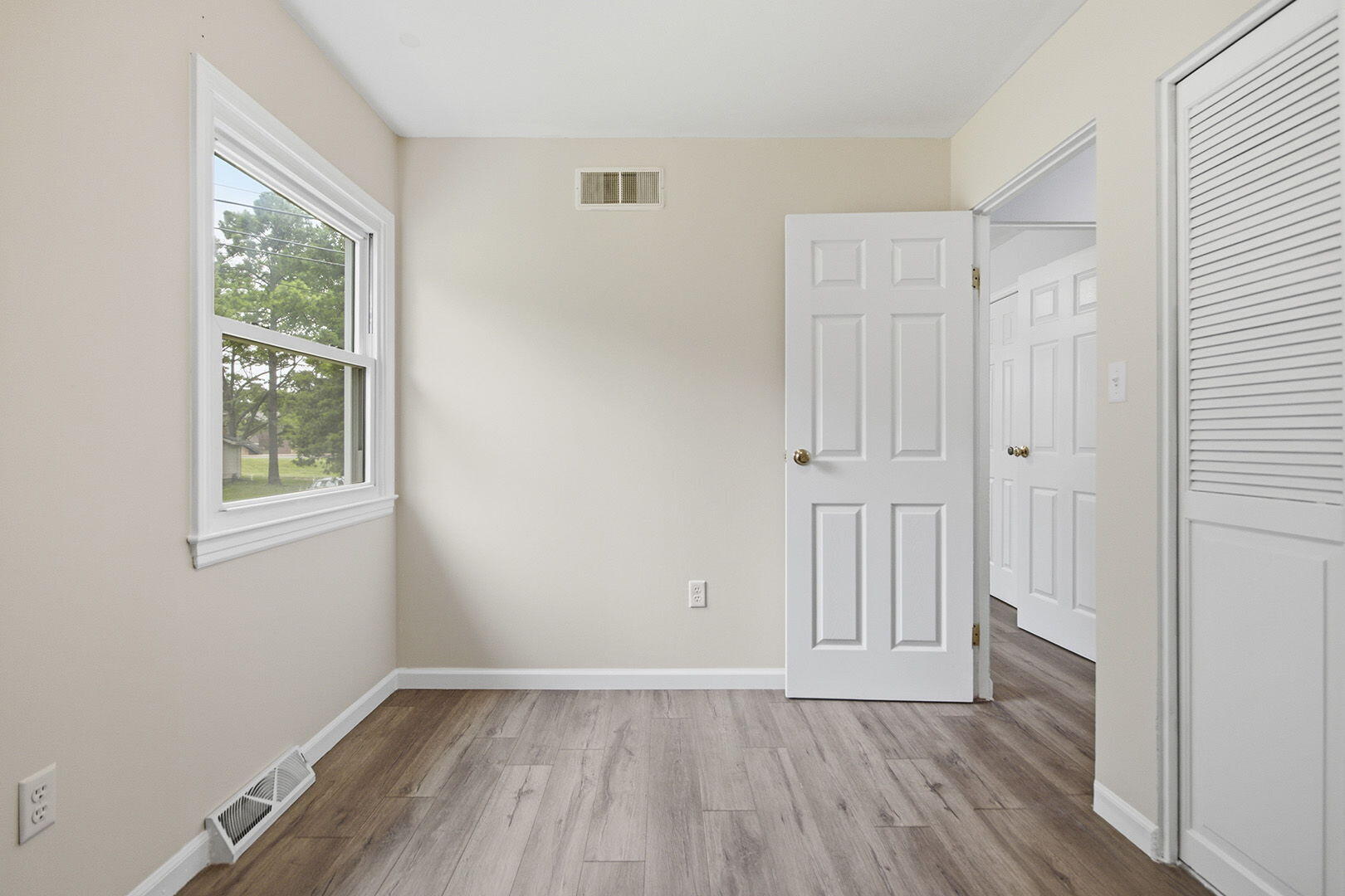 7 E Alhambra Dr Property Photo 16