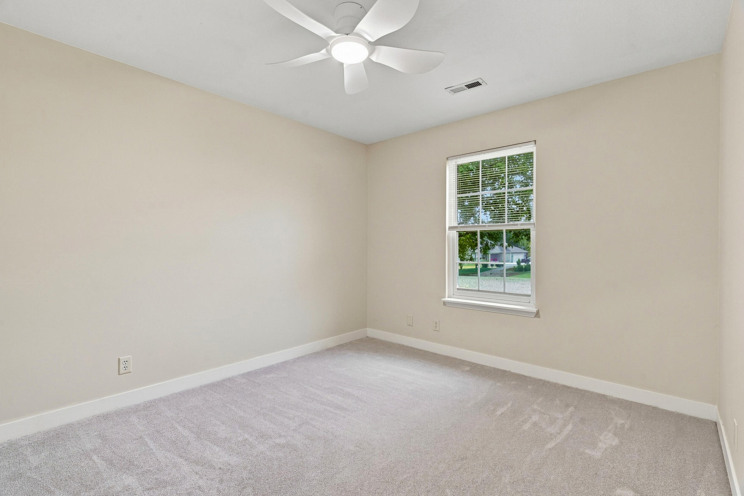 235 E Murphy Dr Property Photo 26