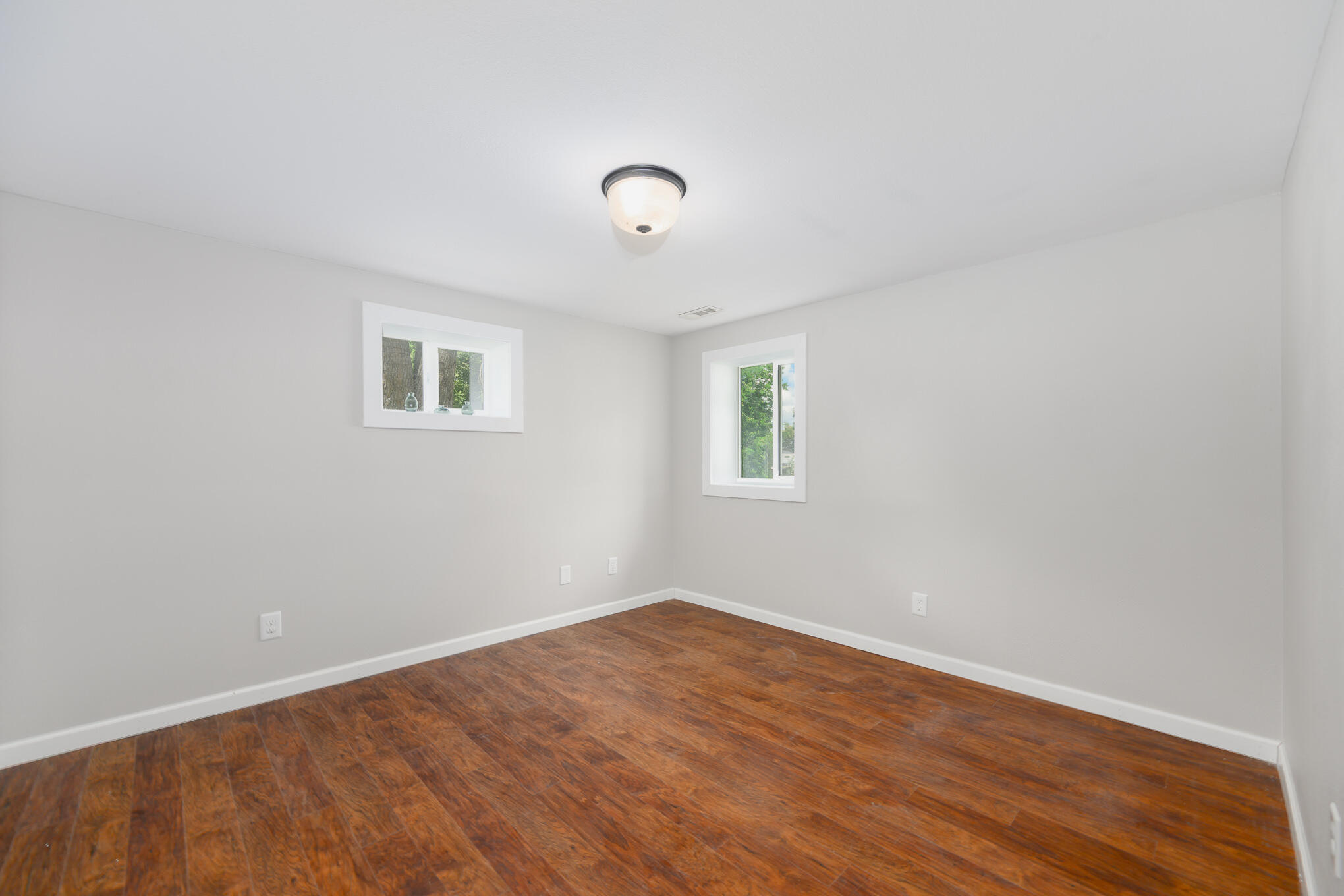 11812 Pine St Property Photo 14