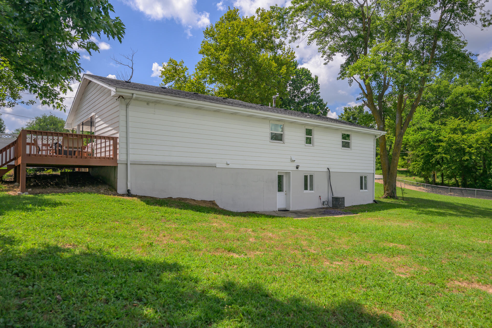 11812 Pine St Property Photo 21