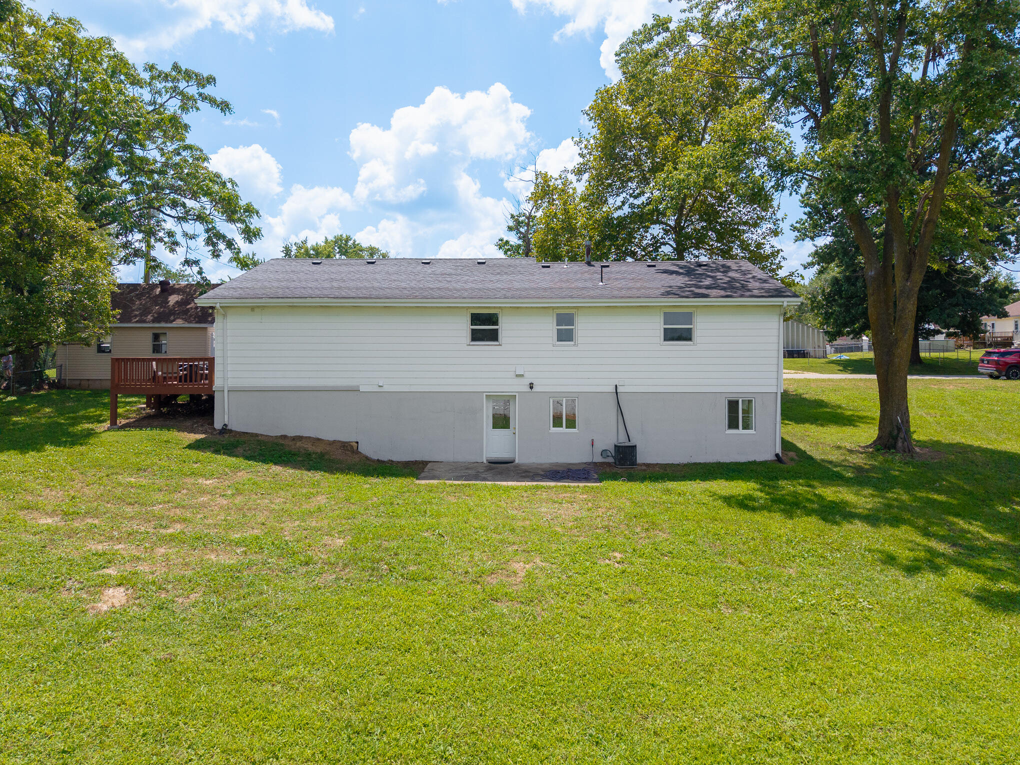 11812 Pine St Property Photo 28