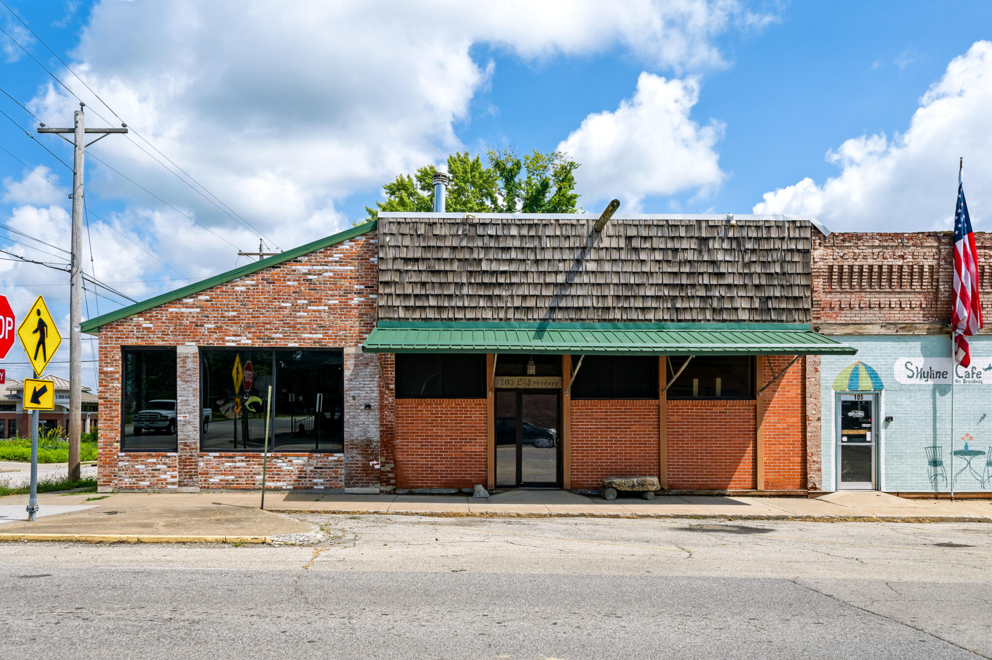 103 E Broadway Property Photo 1