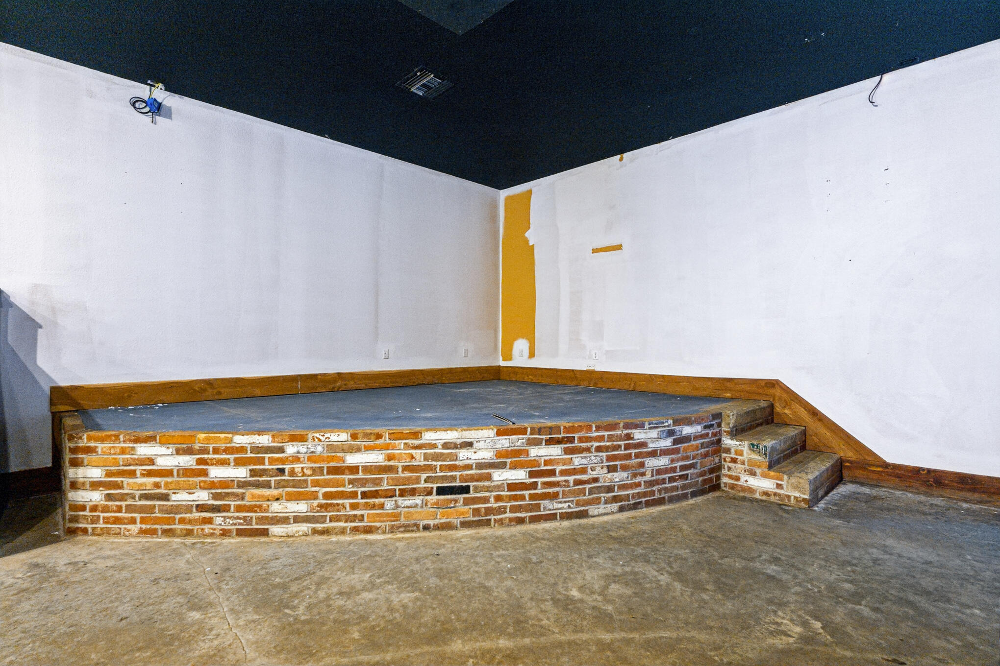 103 E Broadway Property Photo 13