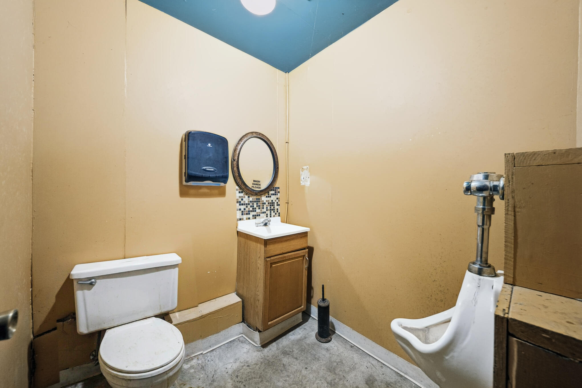 103 E Broadway Property Photo 22