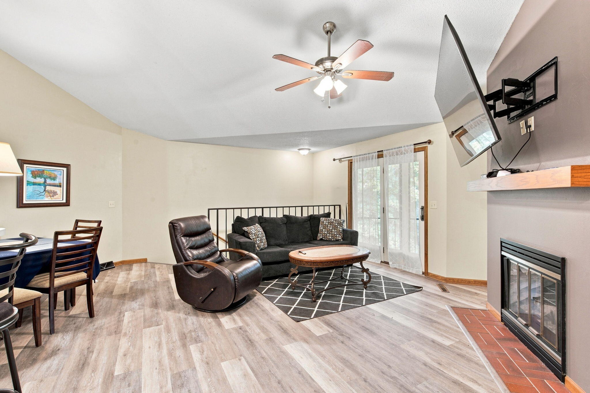 1508 Park Deville Pl Property Photo 7