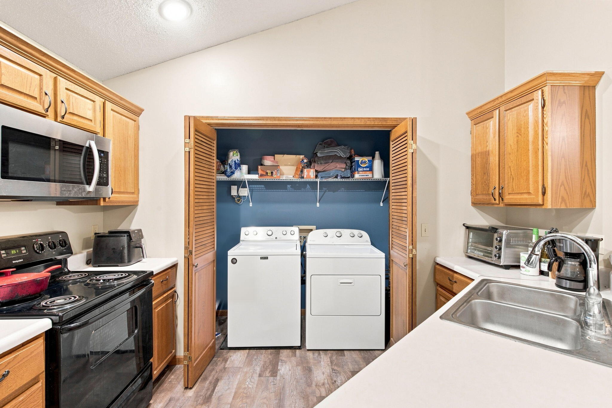 1508 Park Deville Pl Property Photo 15