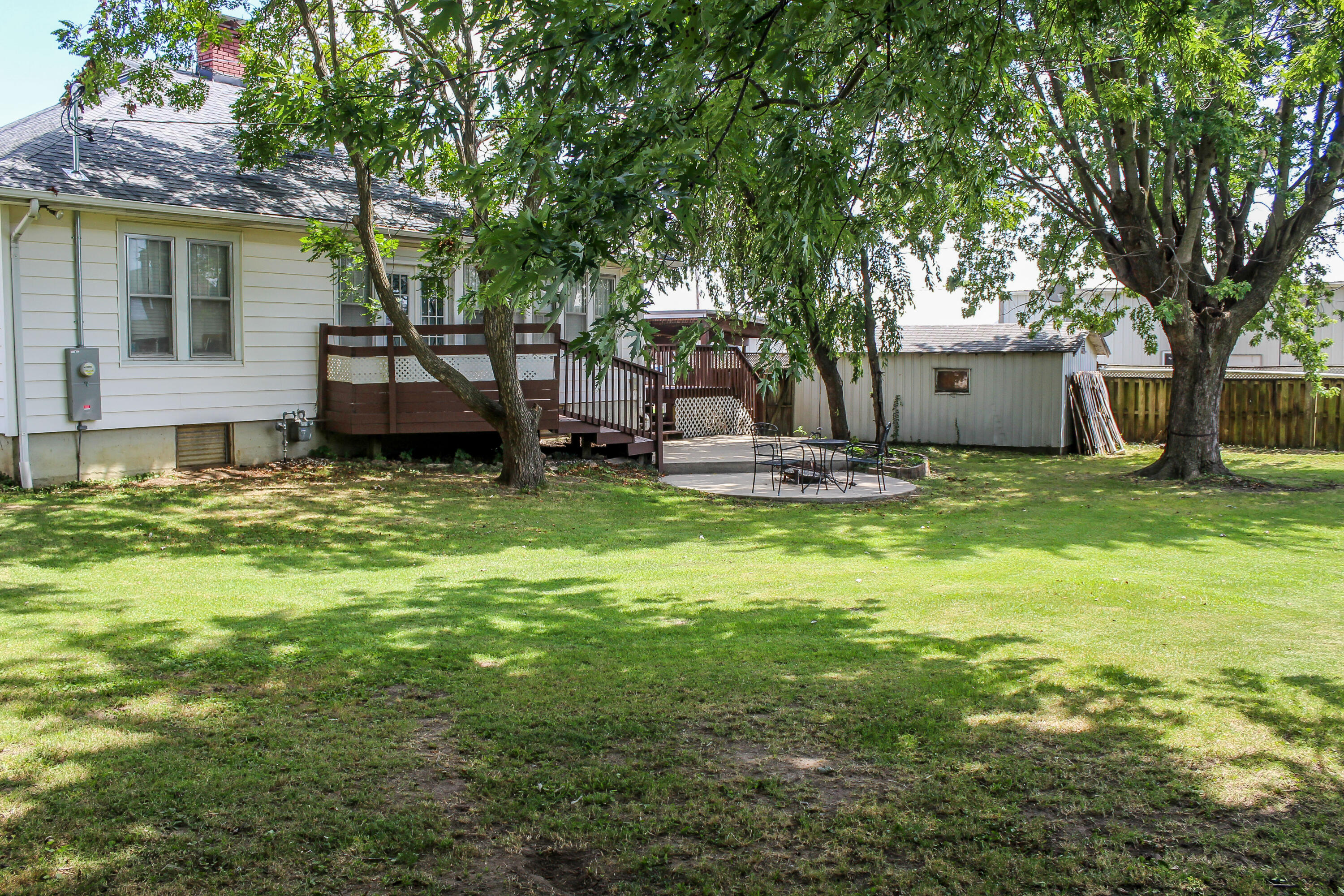 107 N Leeds Ave Property Photo 23