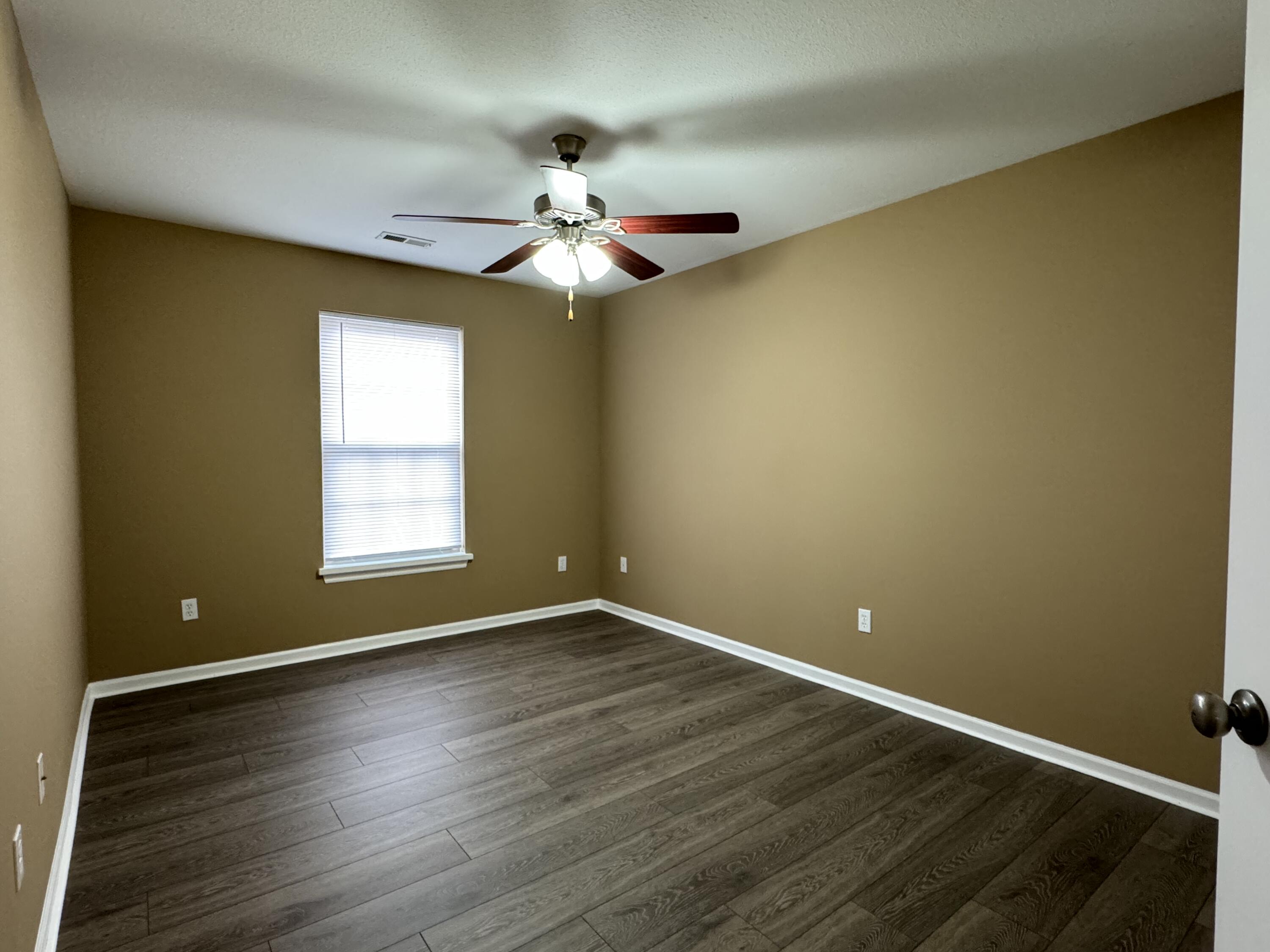 4209 Bold Venture Dr Property Photo 10