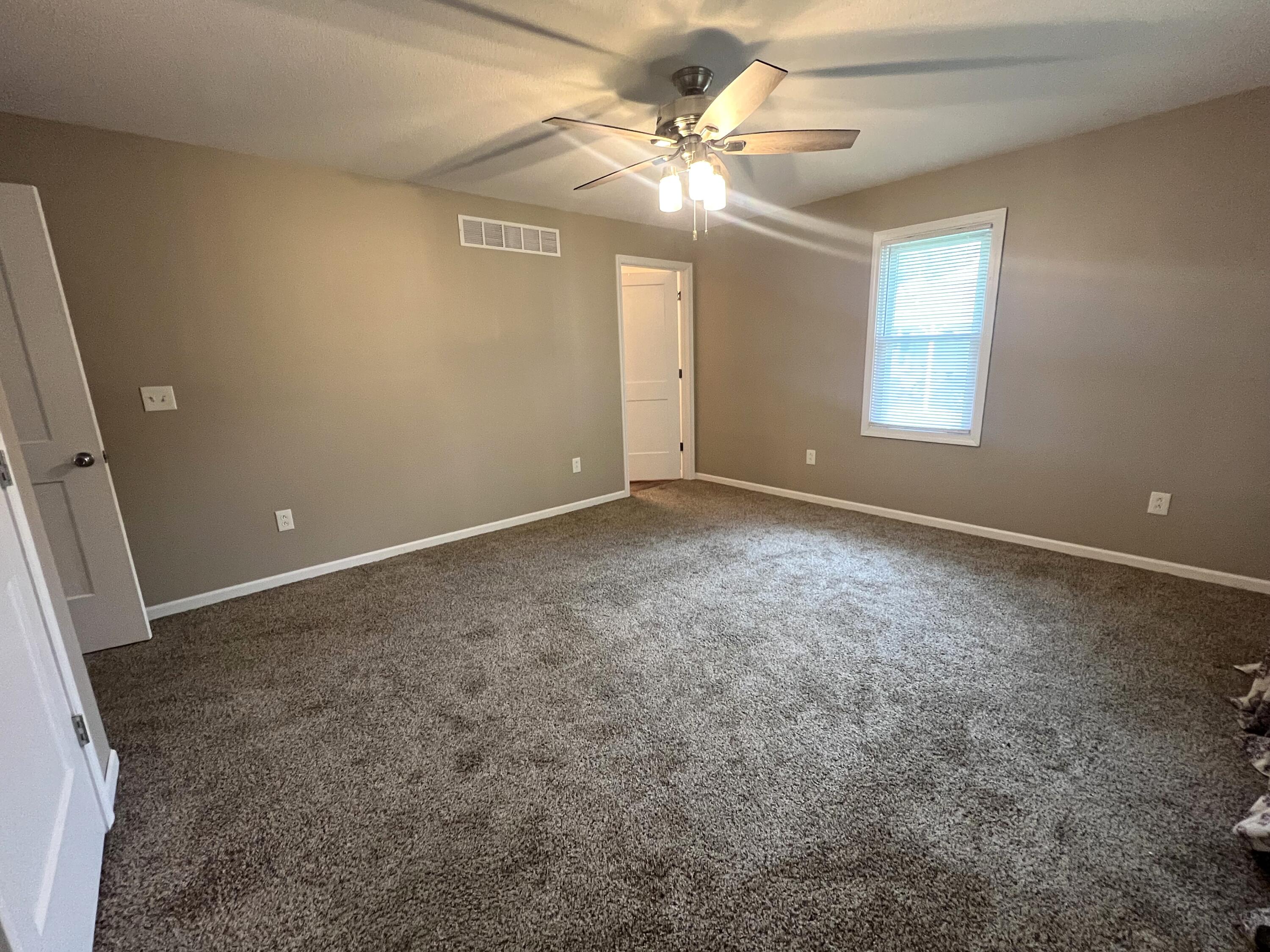 516 Roe St Property Photo 19