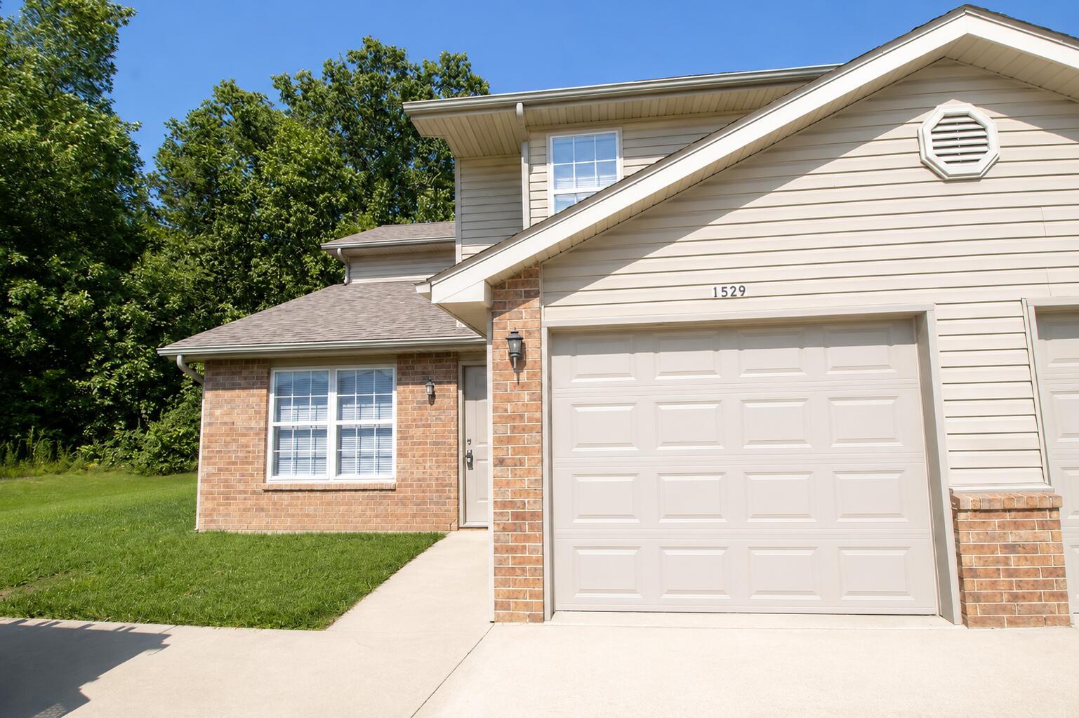 1529 BODIE DR Property Photo 1