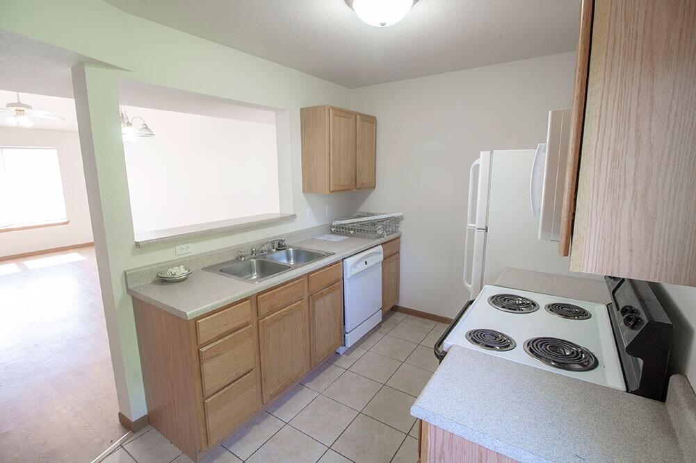 1529 Bodie Dr Property Photo 6