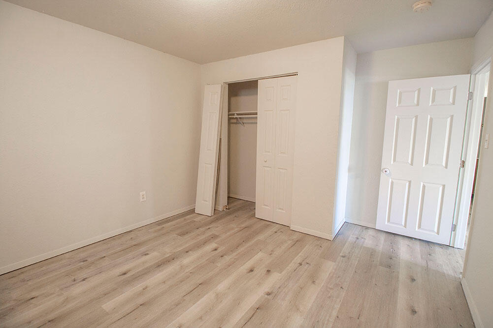 1005 W Ash St Property Photo 18