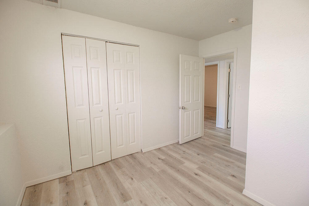 1005 W Ash St Property Photo 23