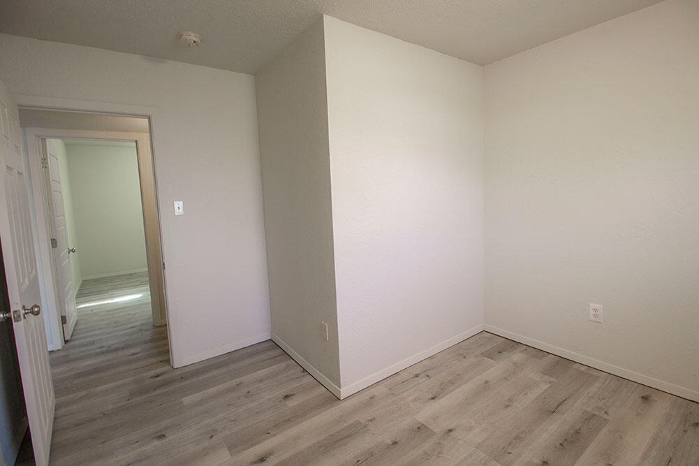 1005 W Ash St Property Photo 24