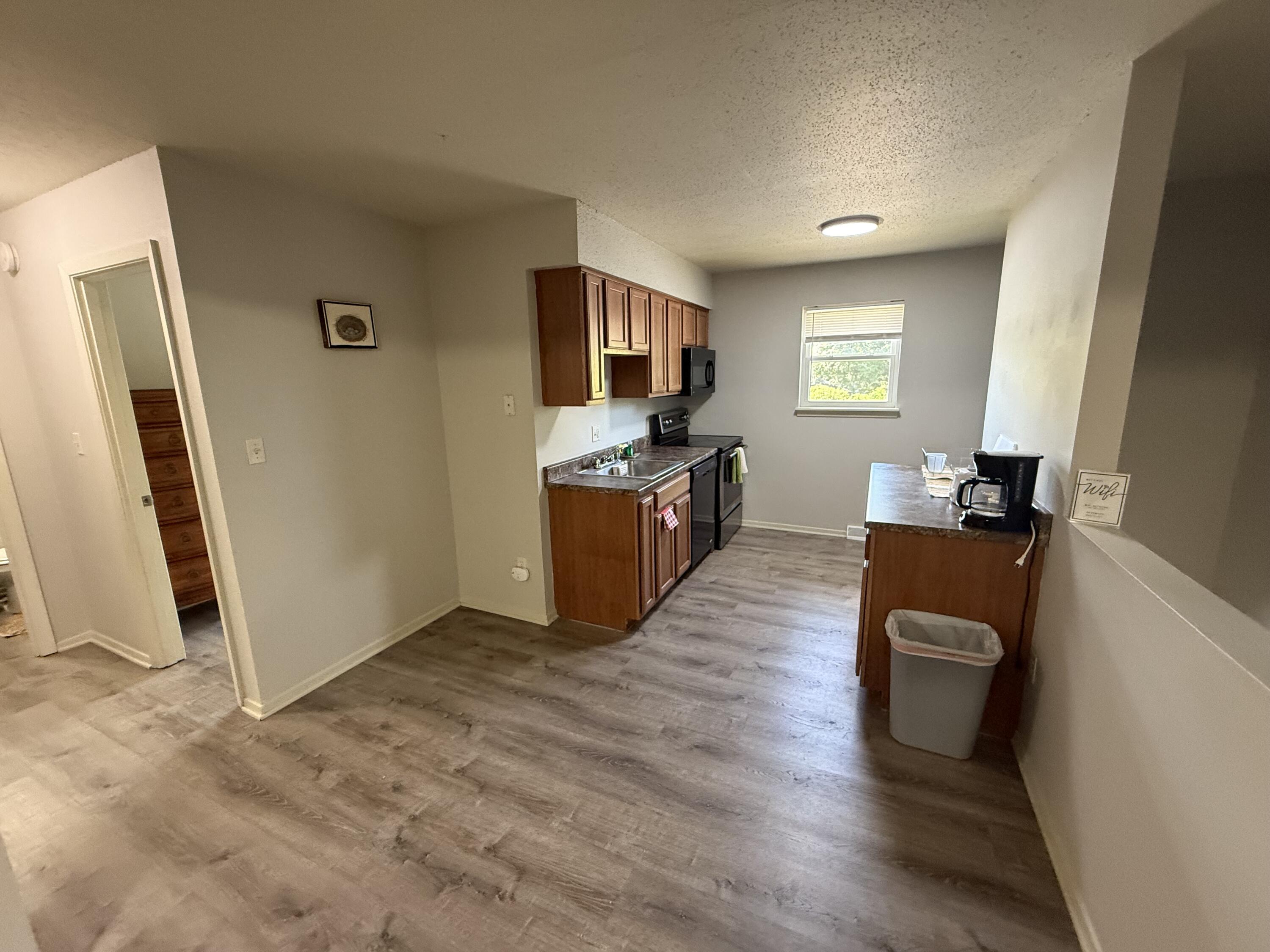 207 Wheaton Ct Property Photo 3